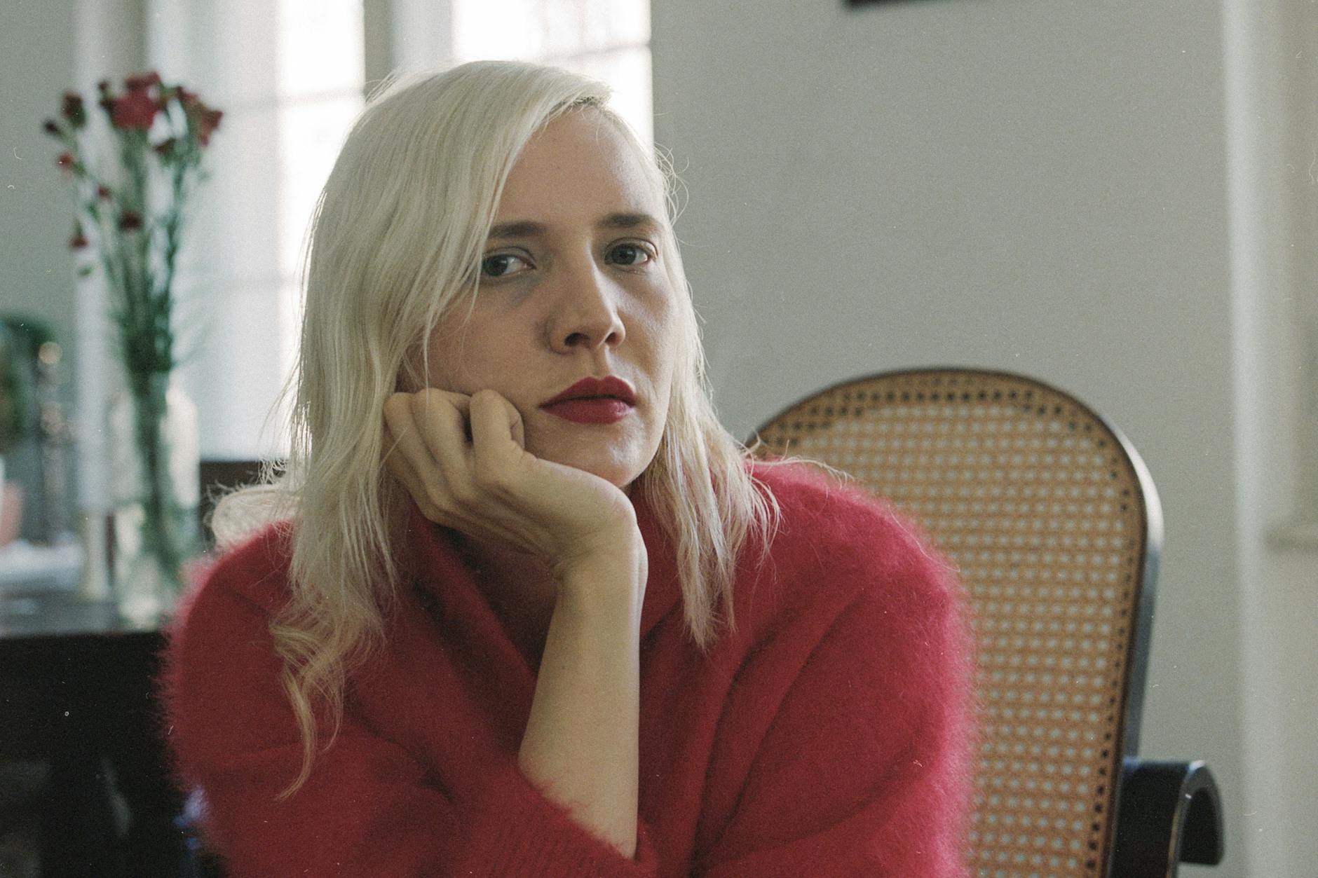 Dichterin Juliane Liebert: „Wir weisen nur darauf hin, was passiert ist.“