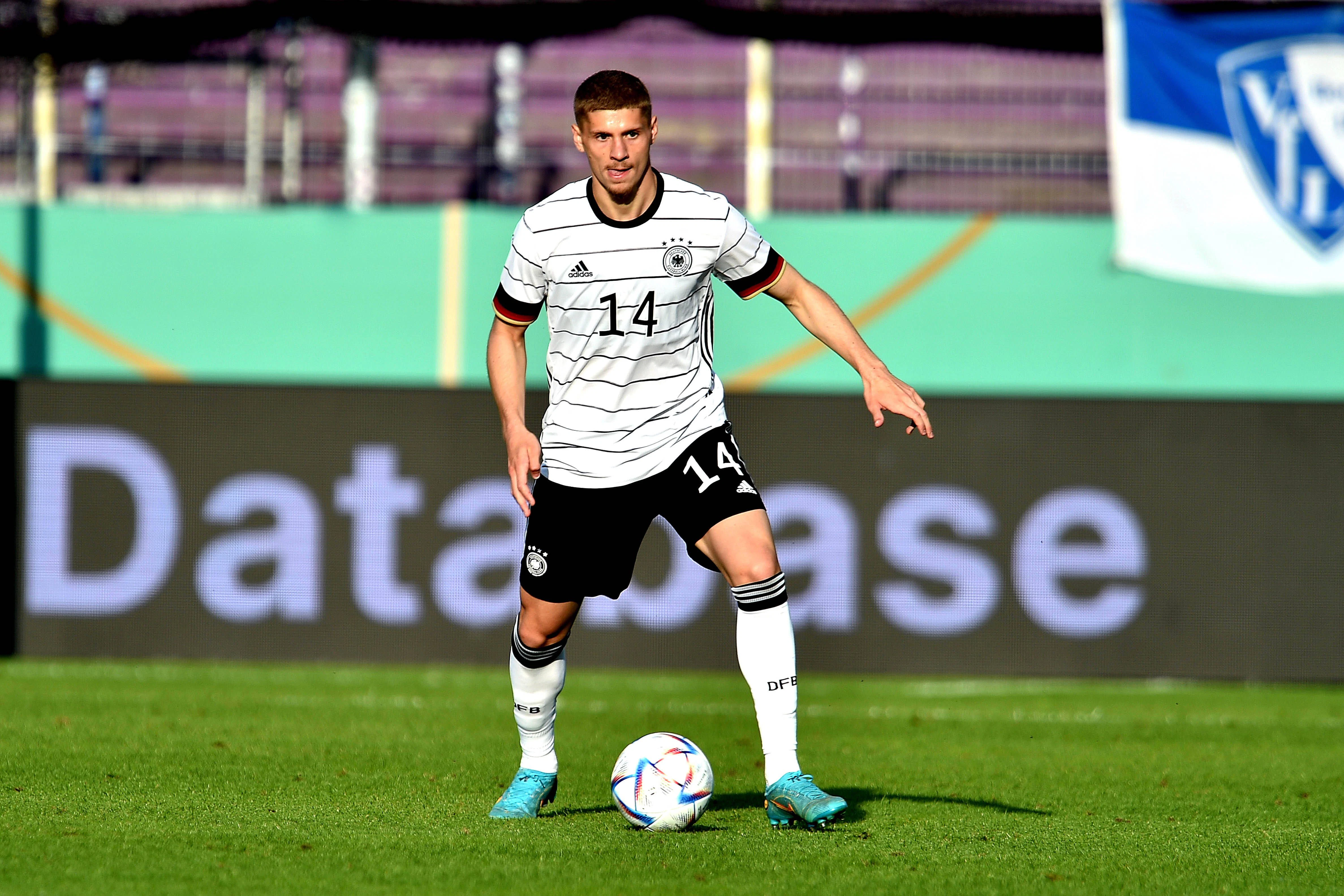 25-mal und bis zur U21 spielte Hertha-Eigengewächs Marton Dardai (22) für Deutschland. Bei der EM trifft er jetzt mit Ungarn auf die DFB-Elf.