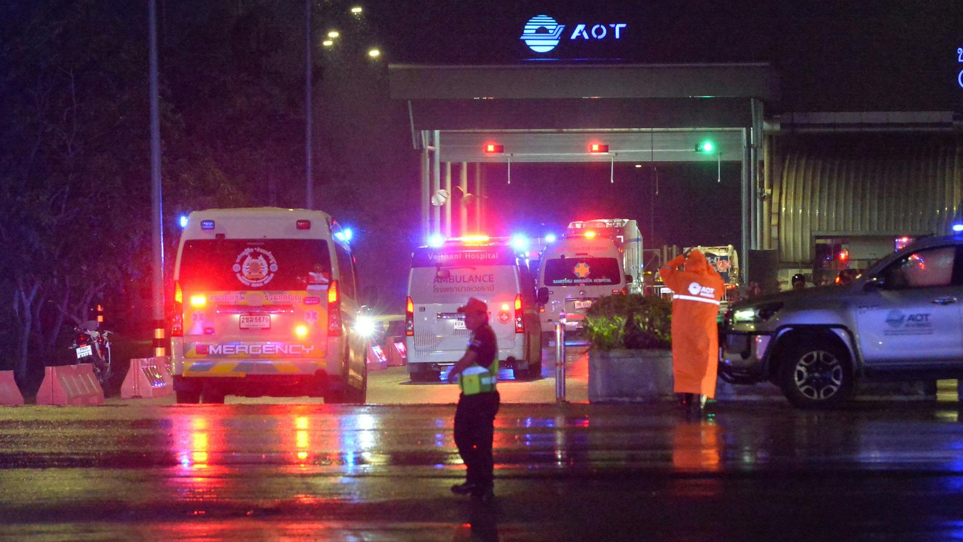 Mehr als 20 Passagiere liegen weiterhin auf den Intensivstationen von Krankenhäusern in Bangkok.