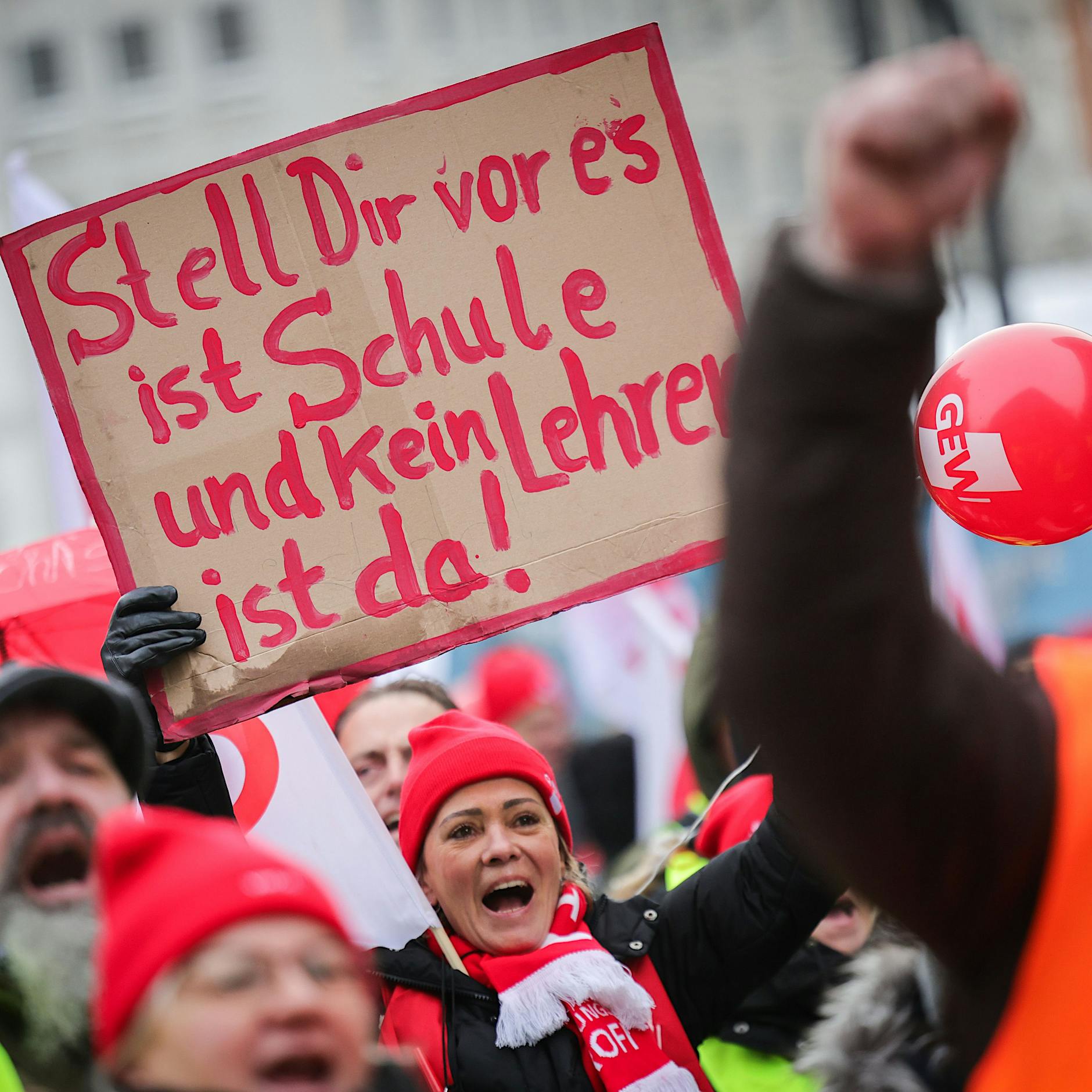 Lehrerstreik in Berlin: „Ich komme kaum zum Unterrichten, weil Eltern ihre Kinder nicht erziehen“