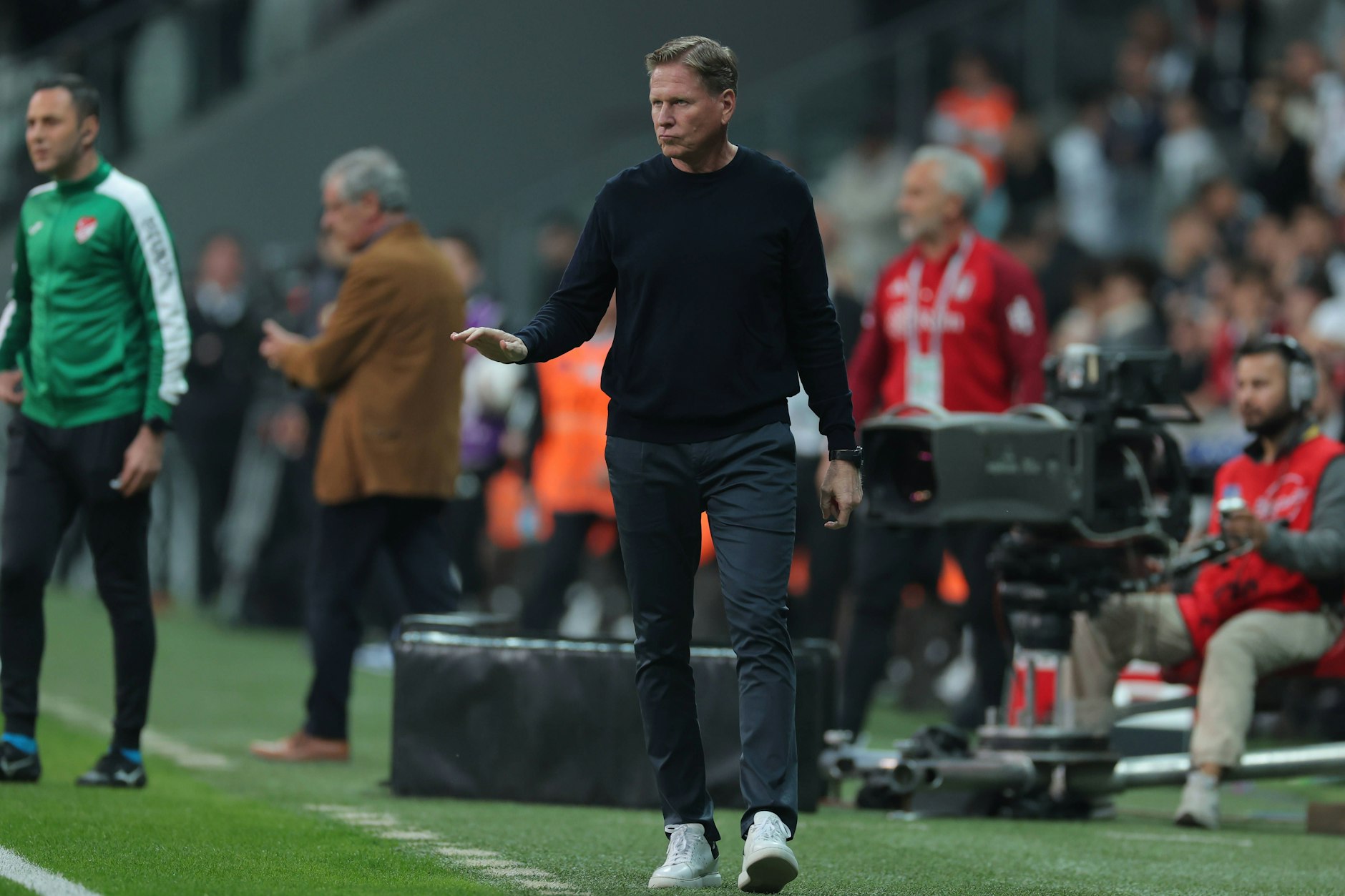Markus Gisdol, derzeit noch bei Samsunspor an der Seitenline, will wieder in der Bundesliga als Cheftrainer arbeiten.