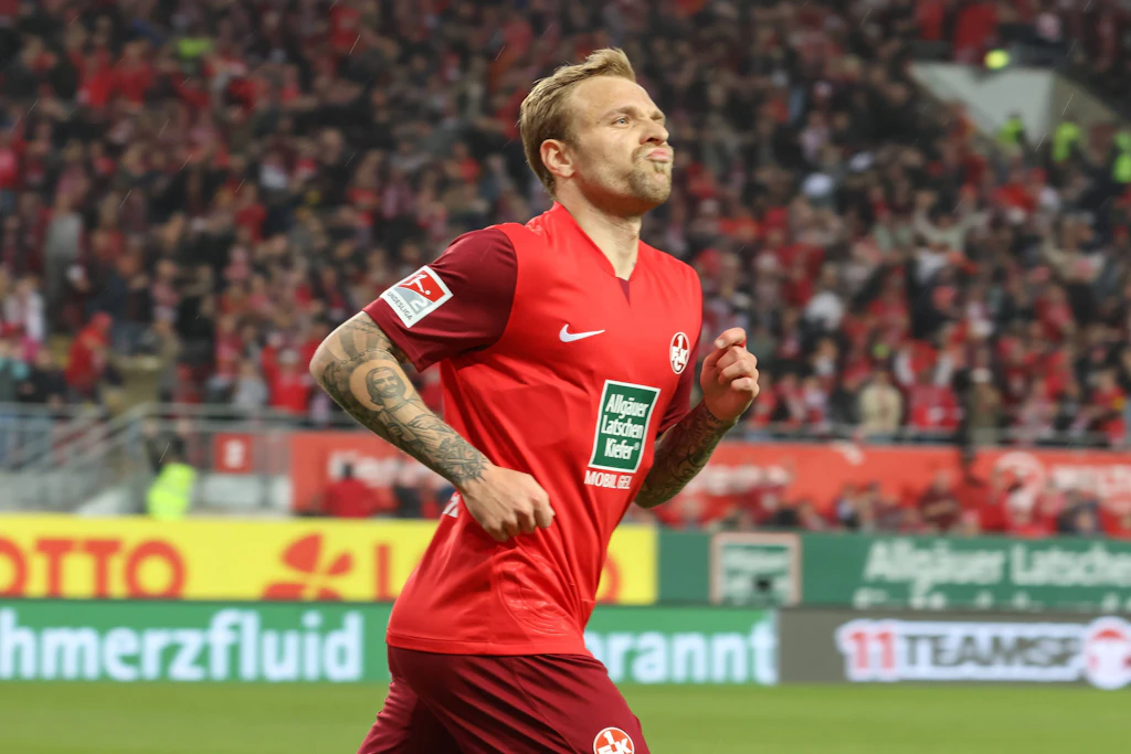 Tymoteusz Puchacz Cumartesi günü DFB Kupası'nı kazanabilir