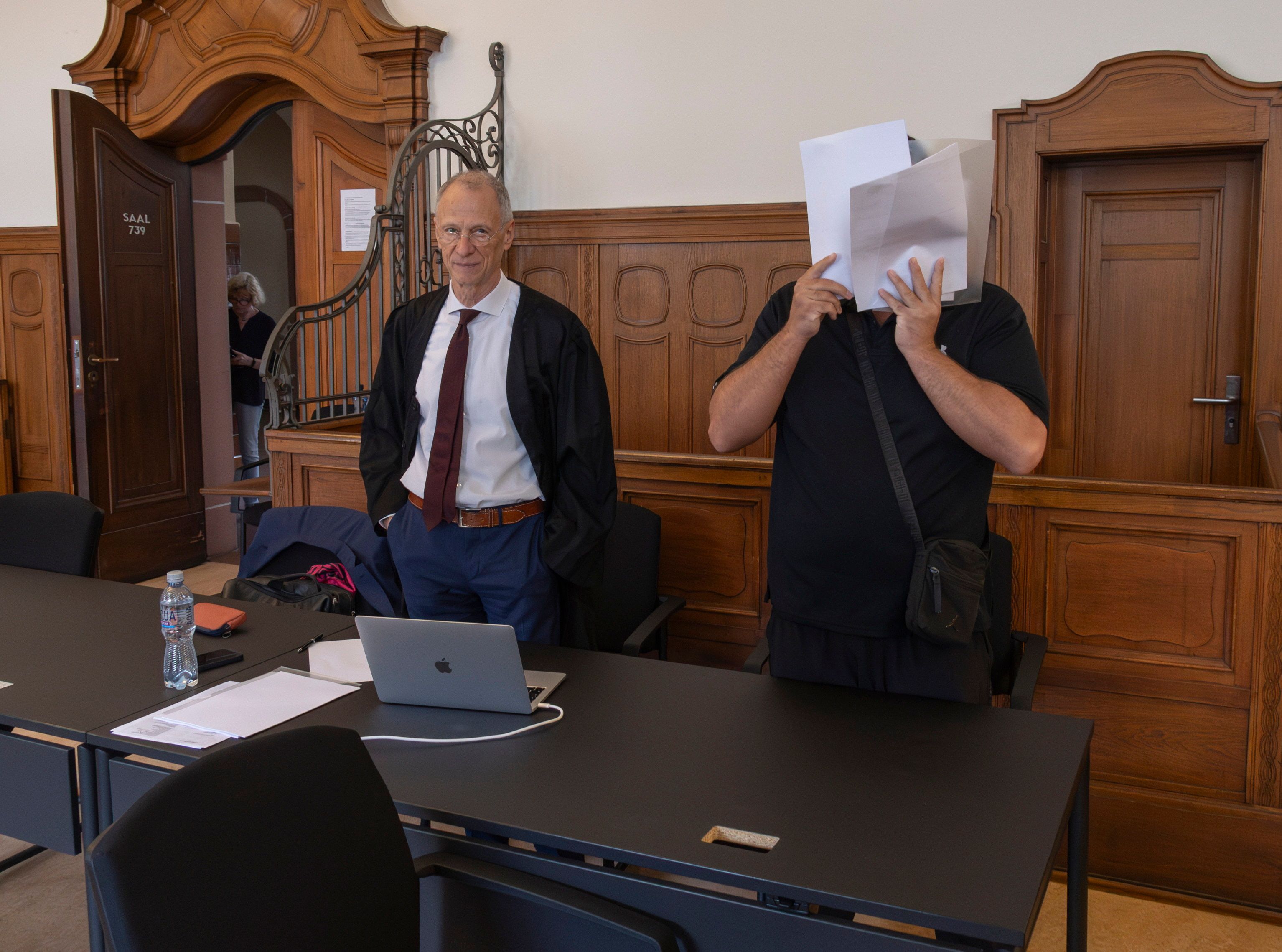 Clan-Schoko-Dieb jammert: „Kenne nur Stress, Gewalt und SEK-Einsätze“