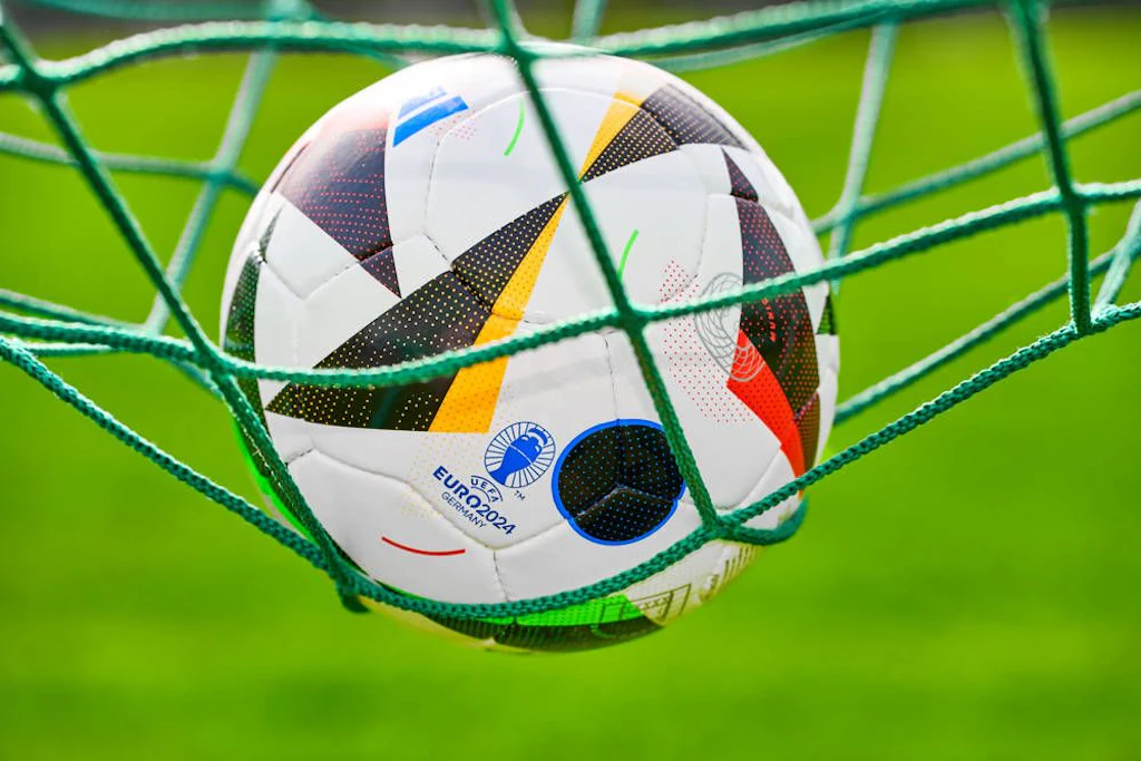 Veranstaltungen in Berlin zur UEFA EURO 2024. Shows, Touren, Tipps und Tickets!