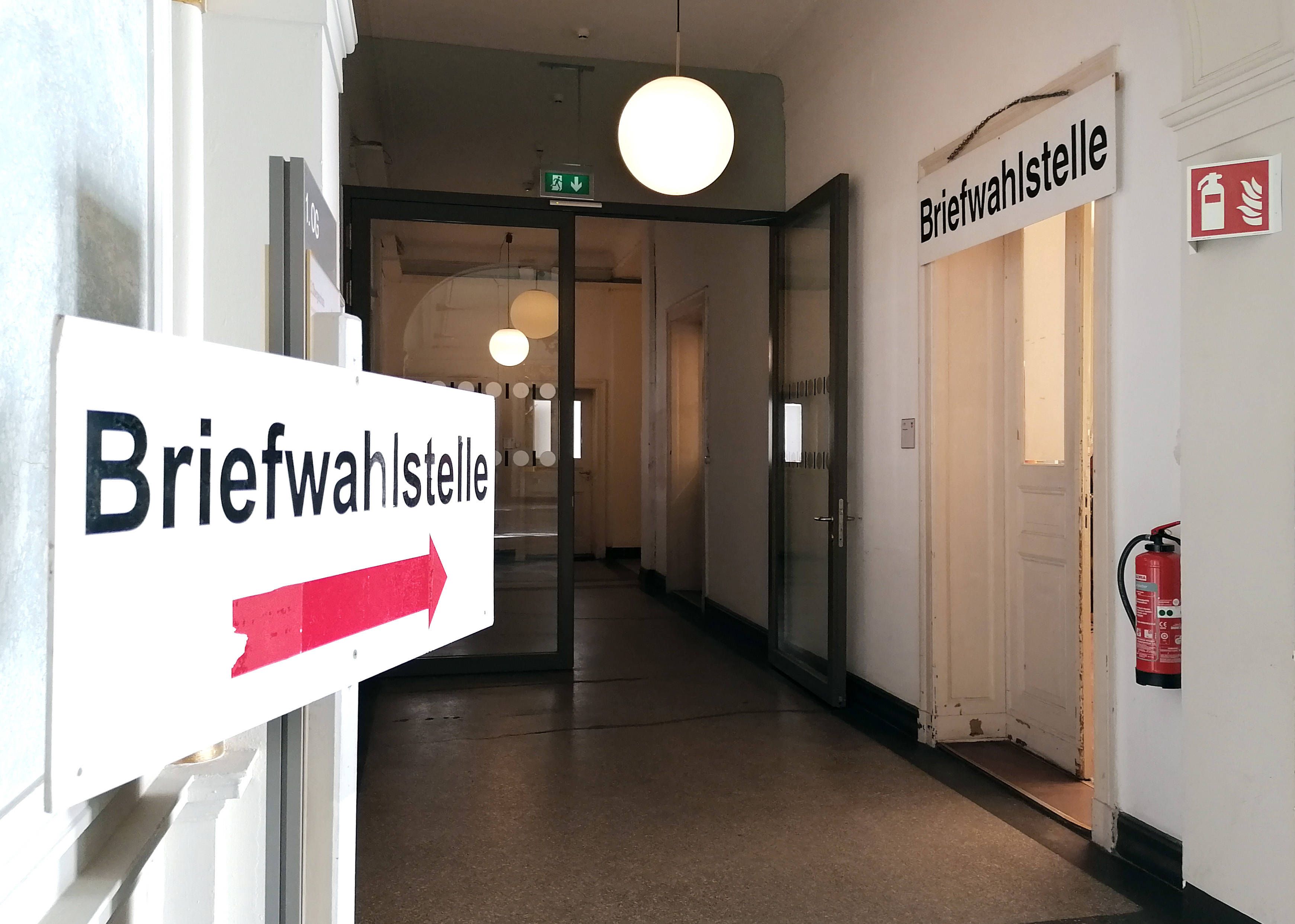 Warum ich in der Briefwahlstelle fast Trinkgeld gegeben hätte