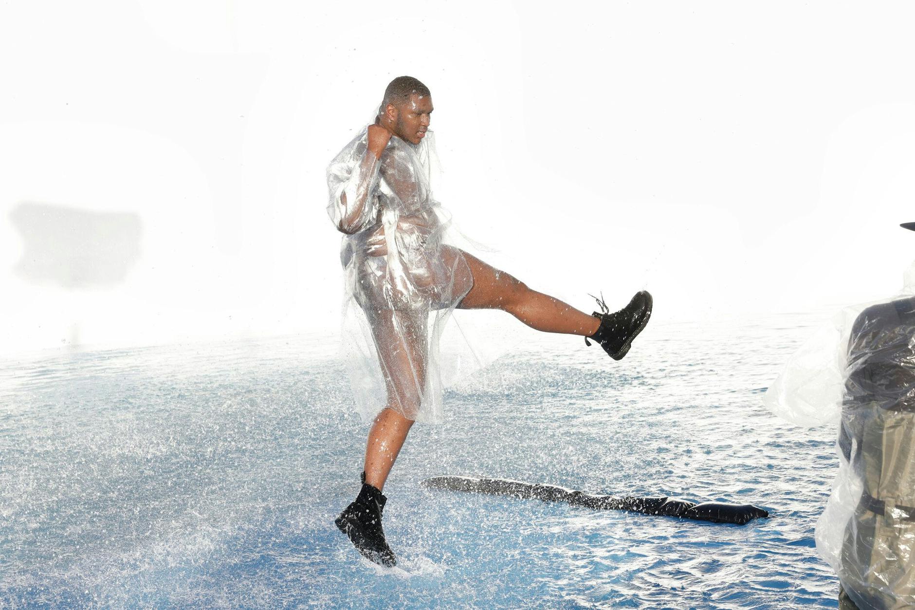 Marvin musste GNTM nach dem Nackt-Shooting verlassen.