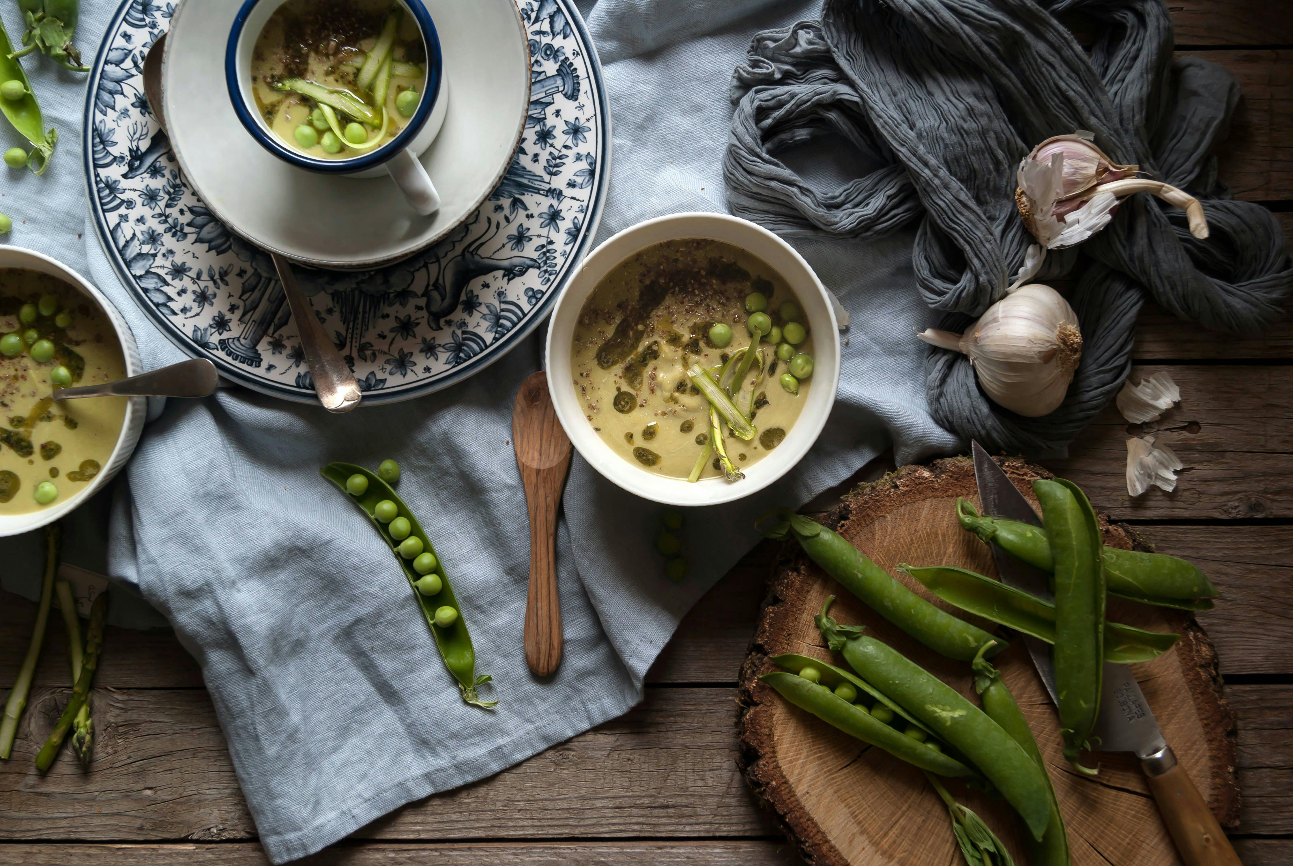 Herzhafte Erbsensuppe: Köstliches Klassiker-Rezept für die ganze Familie!