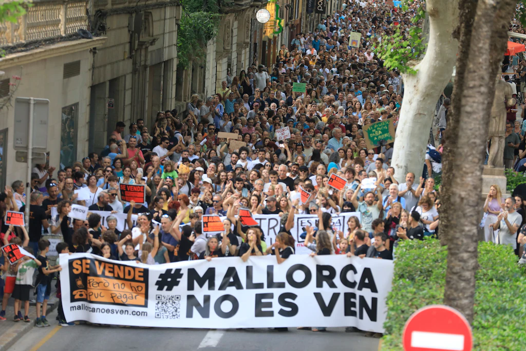 Schock auf Mallorca! Massen-Proteste: Sie wollen keine Touristen mehr!