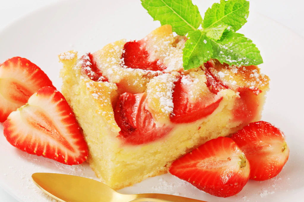 Rezept für Erdbeerkuchen vom Blech: So saftig, so schnell fertig!