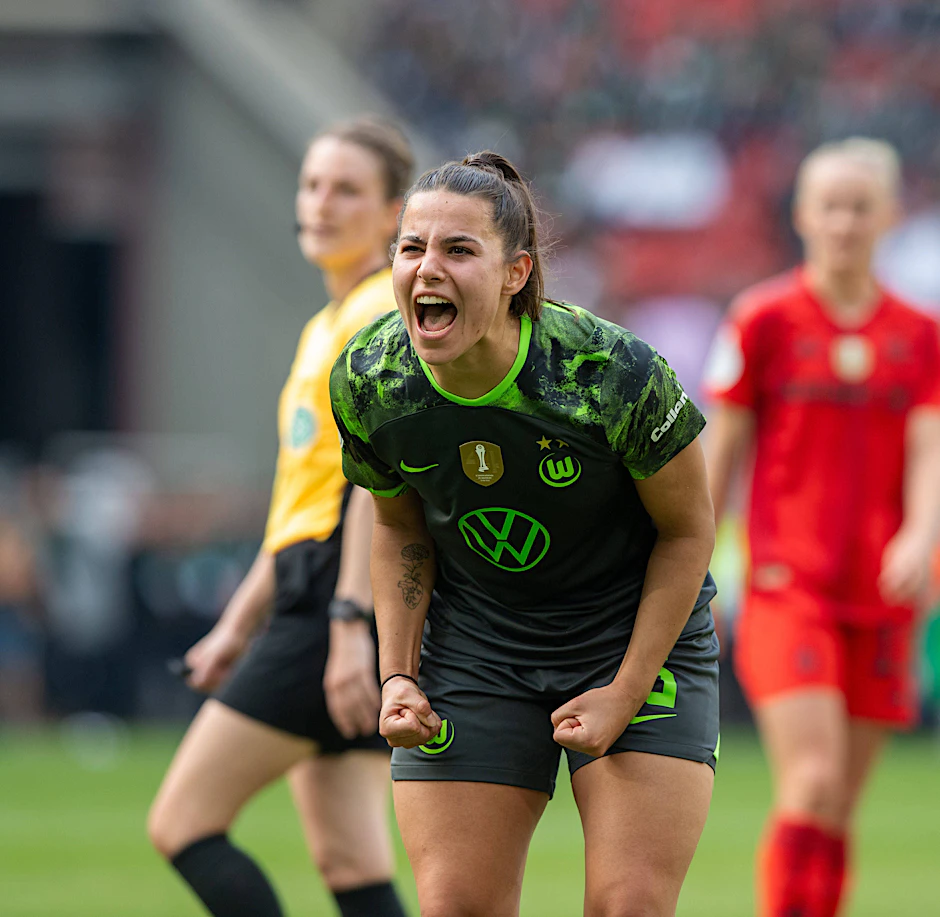 Lena Oberdorf wechselt 2024 vom VfL Wolfsburg zum FC Bayern.