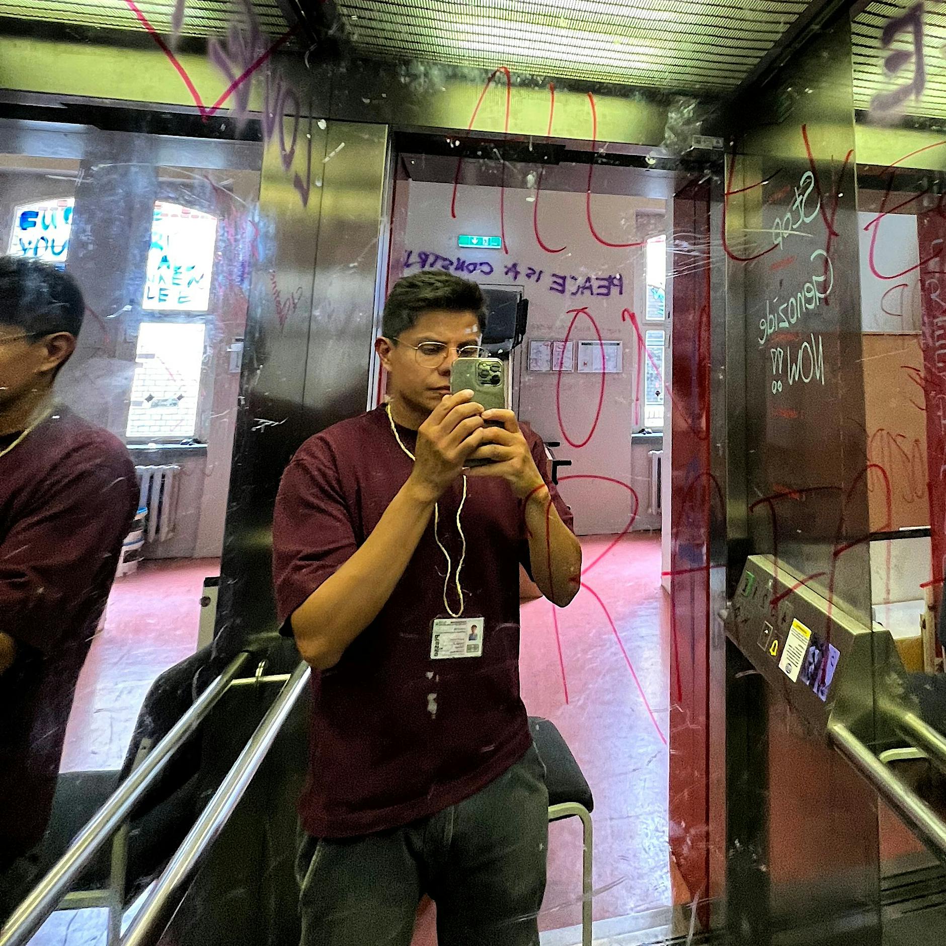 Polizeigewalt gegen Reporter der Berliner Zeitung bei HU-Räumung: Mexikanische Botschaft und Medien reagieren