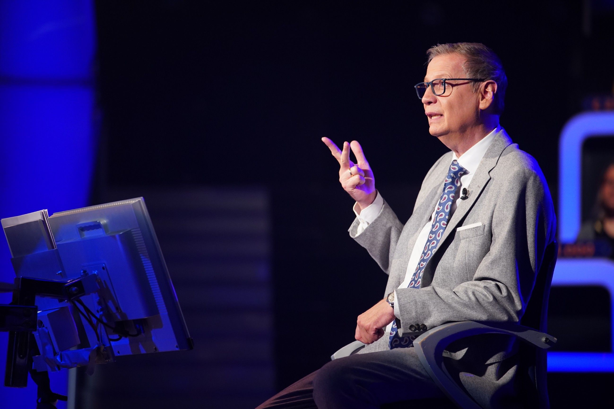 „Wer wird Millionär“: Günther Jauch irritiert Kandidatin, obwohl sie die Antwort kennt!