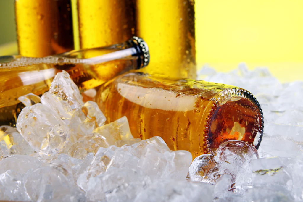 Wenn’s schnell gehen muss: SO kühlen Sie Ihr Bier in Rekordzeit