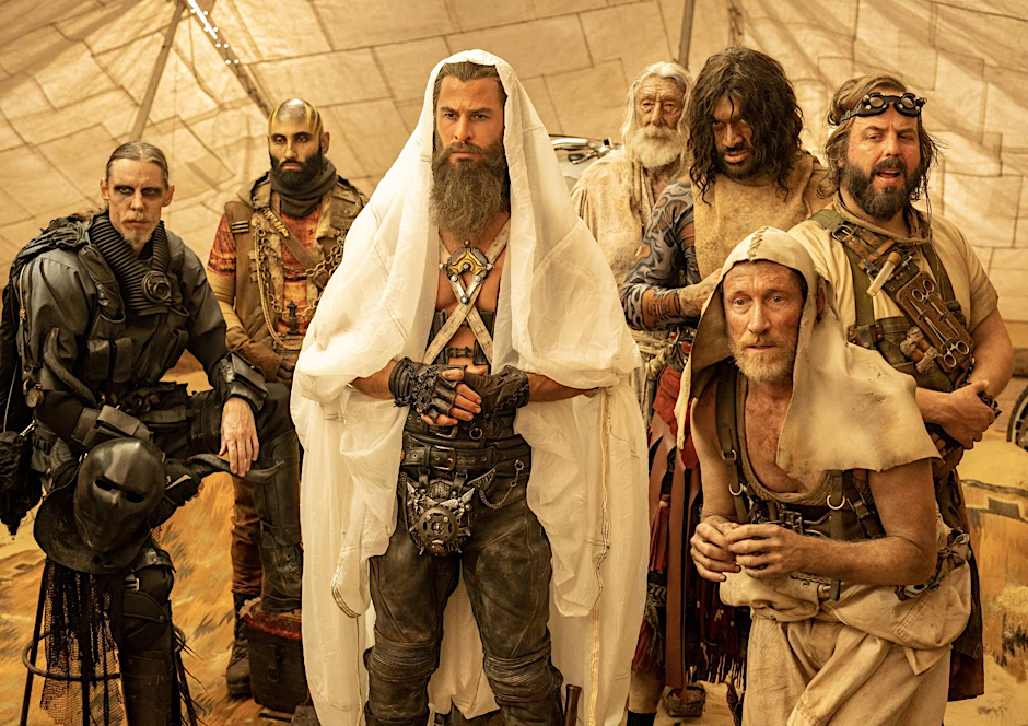 HANDOUT - Chris Hemsworth als Dementus in einer Szene des Films «Furiosa: A Mad Max Saga».  