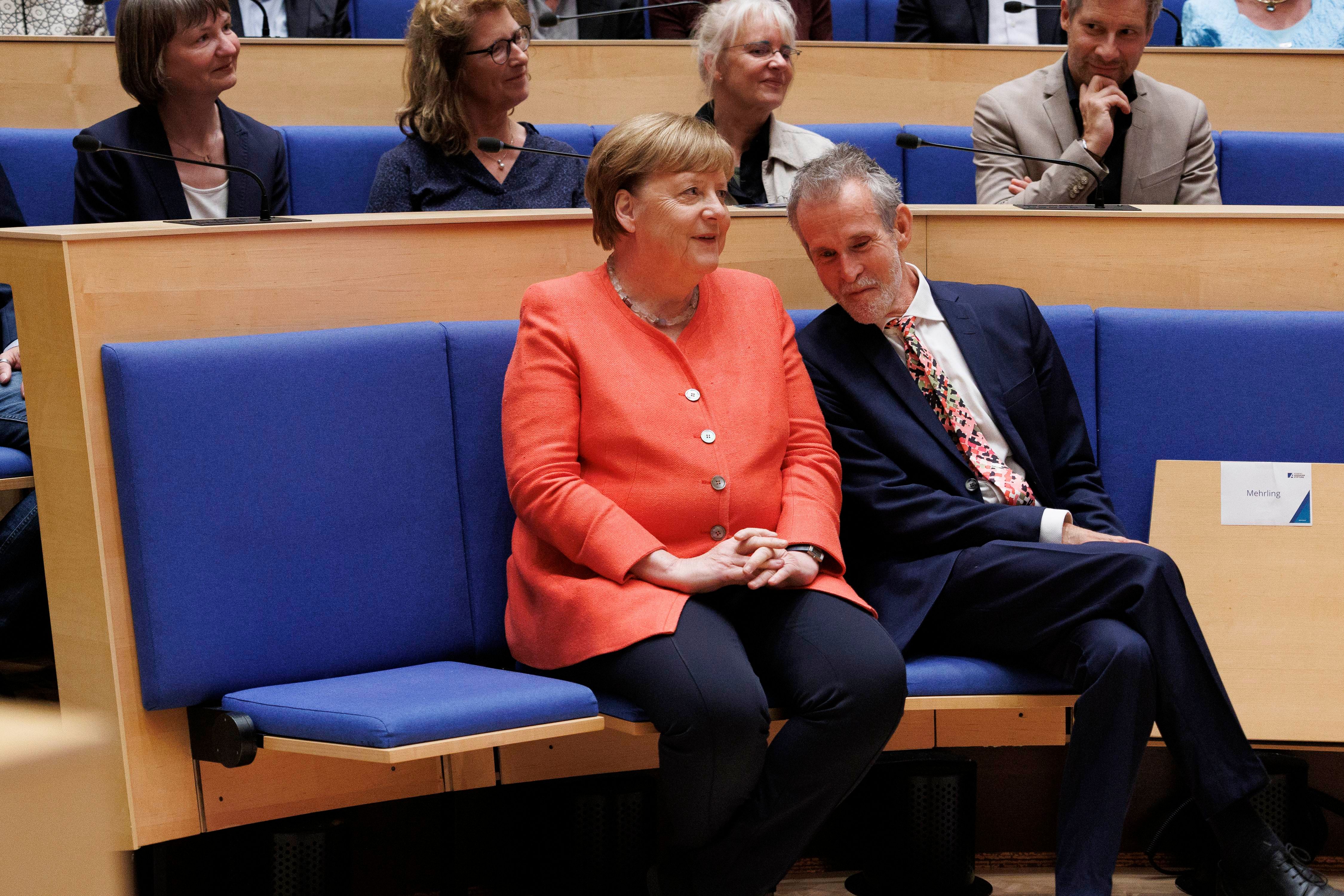 Image - Angela Merkel hält Laudatio für Schauspieler Ulrich Matthes in die Adenauer-Stiftung