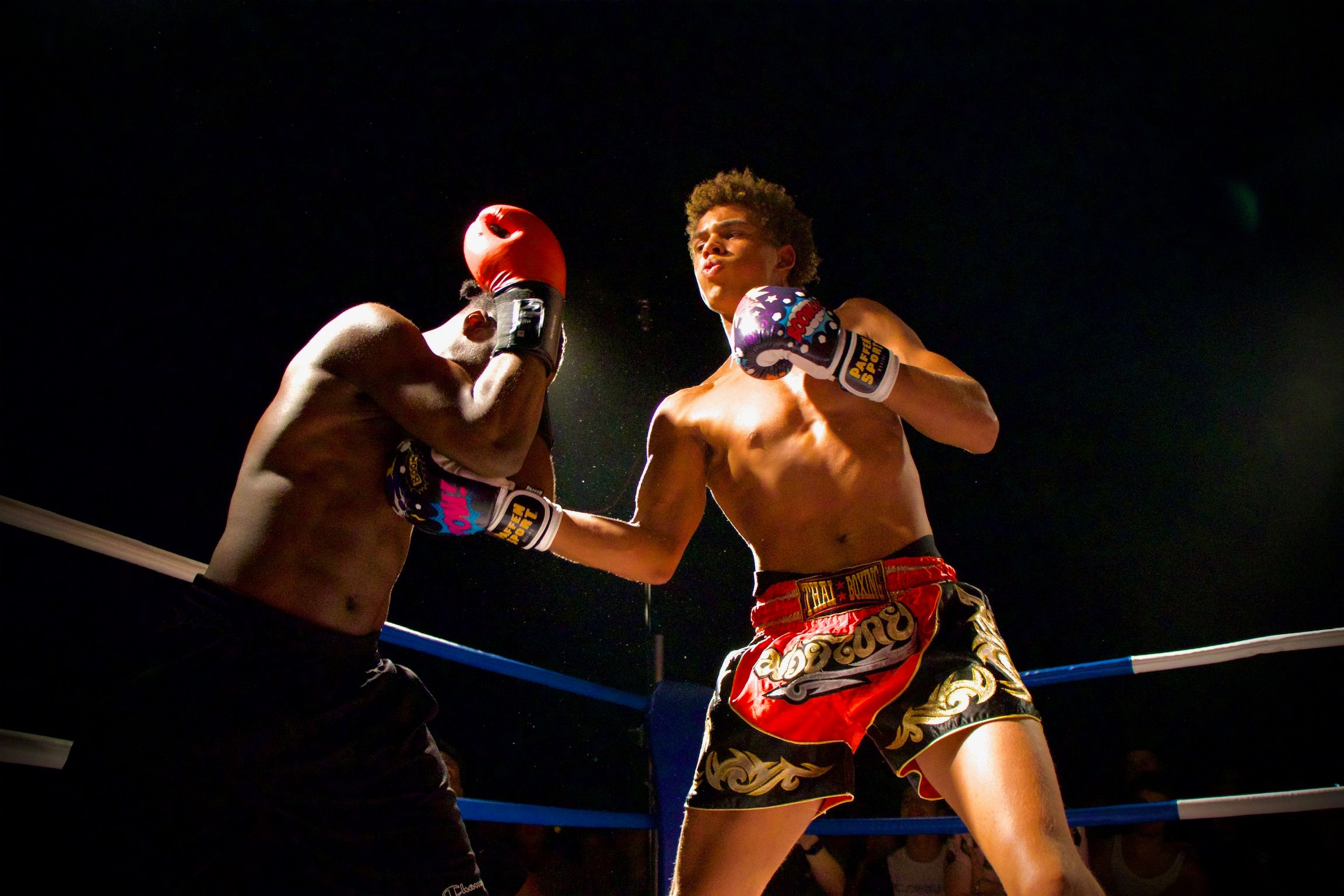 Vom Spielplatz in den Boxring: Zwei Berliner und ihre verrückte Idee