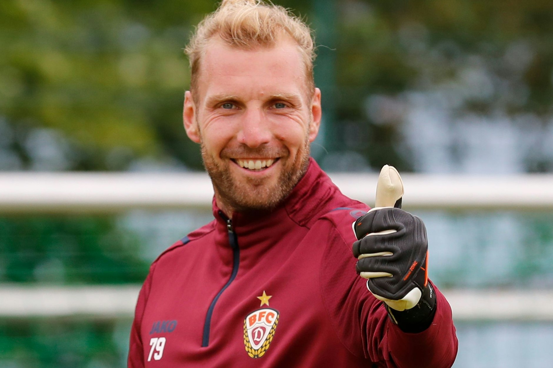 Daumen hoch! Kevin Sommer geht in sein 30. Jahr beim BFC Dynamo und das soll längst nicht das letzte sein.