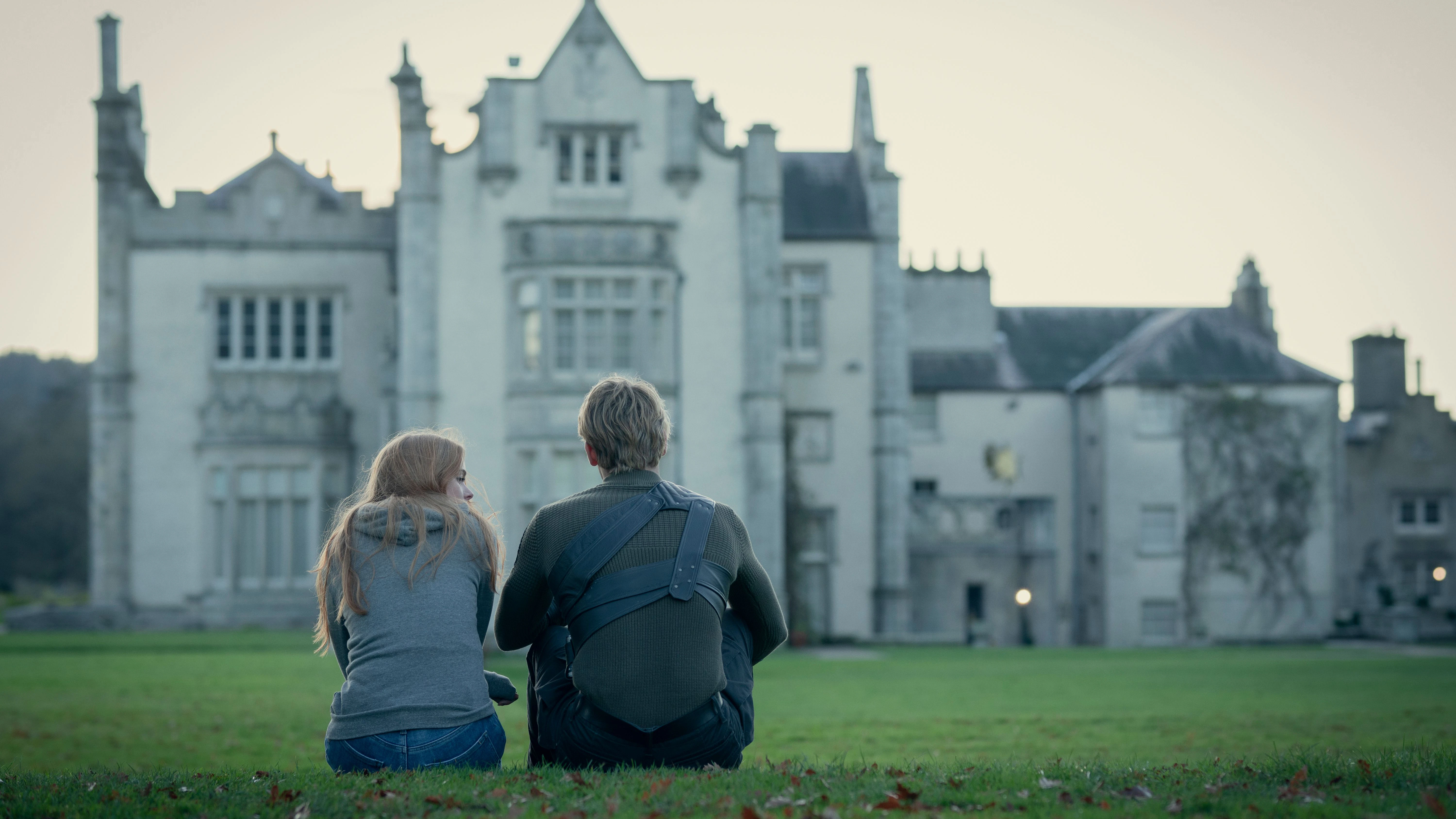 Auch „Fate: The Winx Saga“ erinnert „Maxton Hall“, nur dass es hier auch noch Feen gibt.