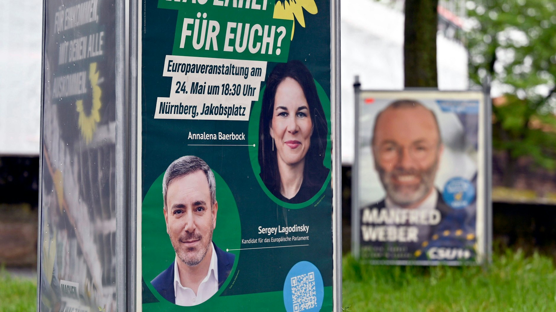 Wahlplakat mit den Porträts von Bundesaußenministerin Annalena Baerbock und Grünen-Kandidat Sergey Lagodinsky, der aus Berlin kommt.&nbsp;&nbsp;