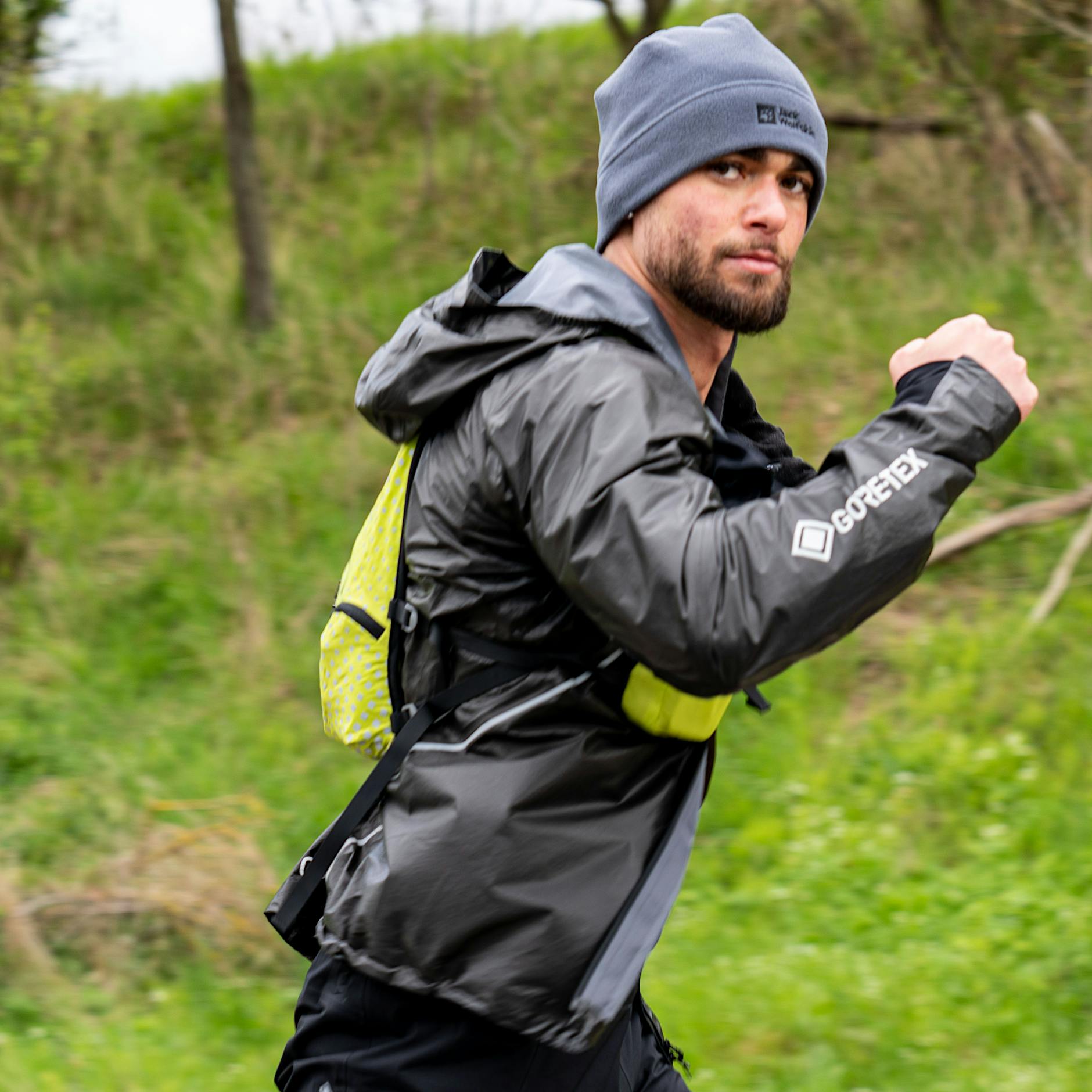 Berliner Influencer will bis New York laufen: „Gebe nur auf, wenn mein Bein durchbricht“