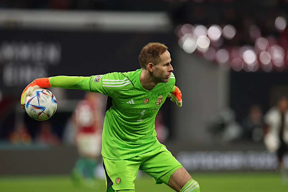 ARCHIV - Torhüter Peter Gulacsi steht in Ungarns EM-Kader.  
