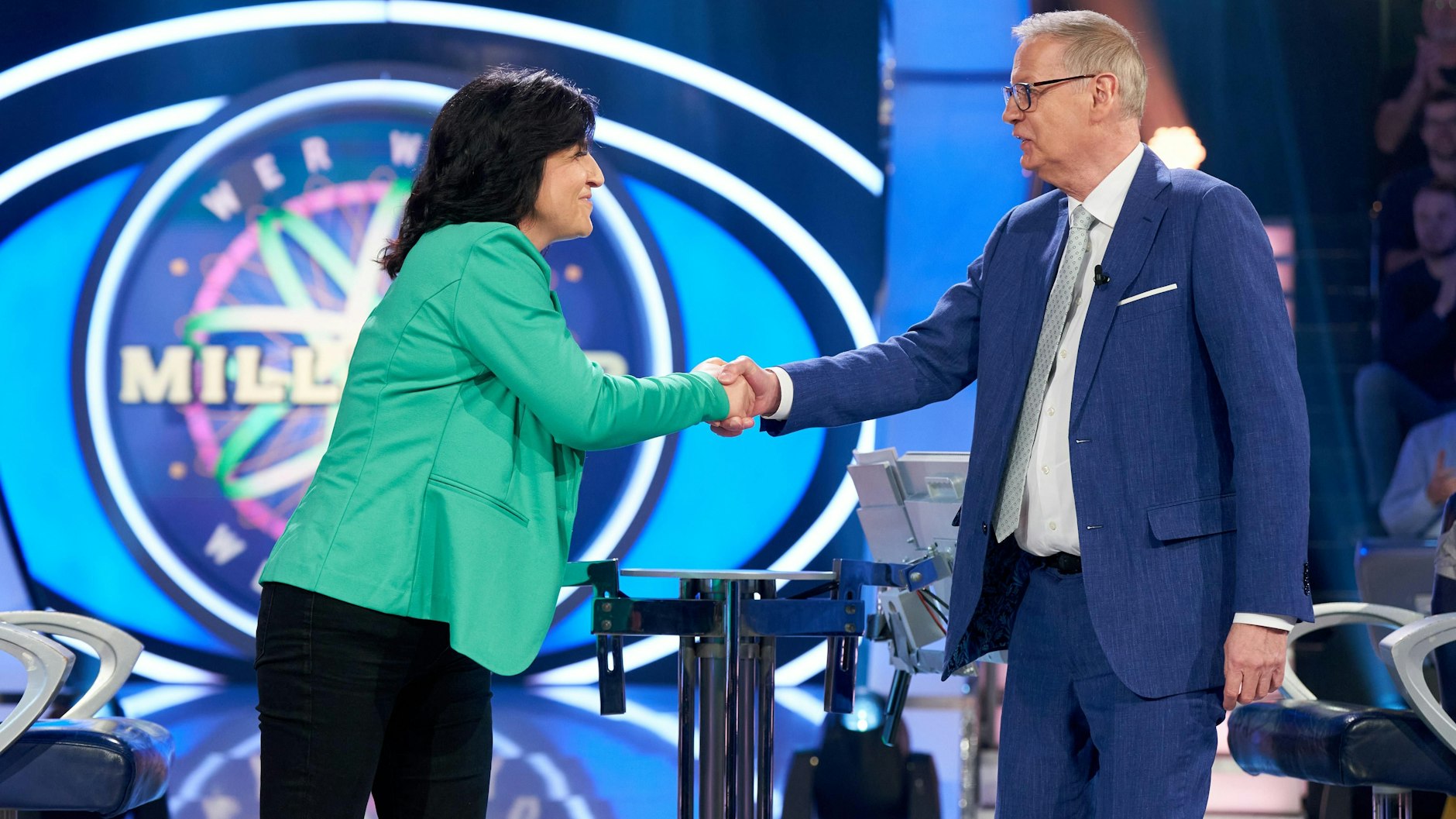 Günther Jauch und seine Kandidatin Katrin Kramer bei Wer wird Millionär.