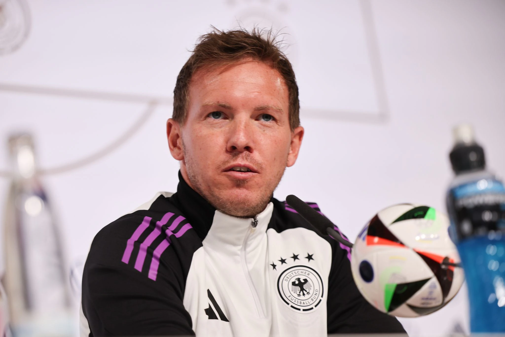 Bundestrainer Julian Nagelsmann bei der Pressekonferenz in Blankenhain.  