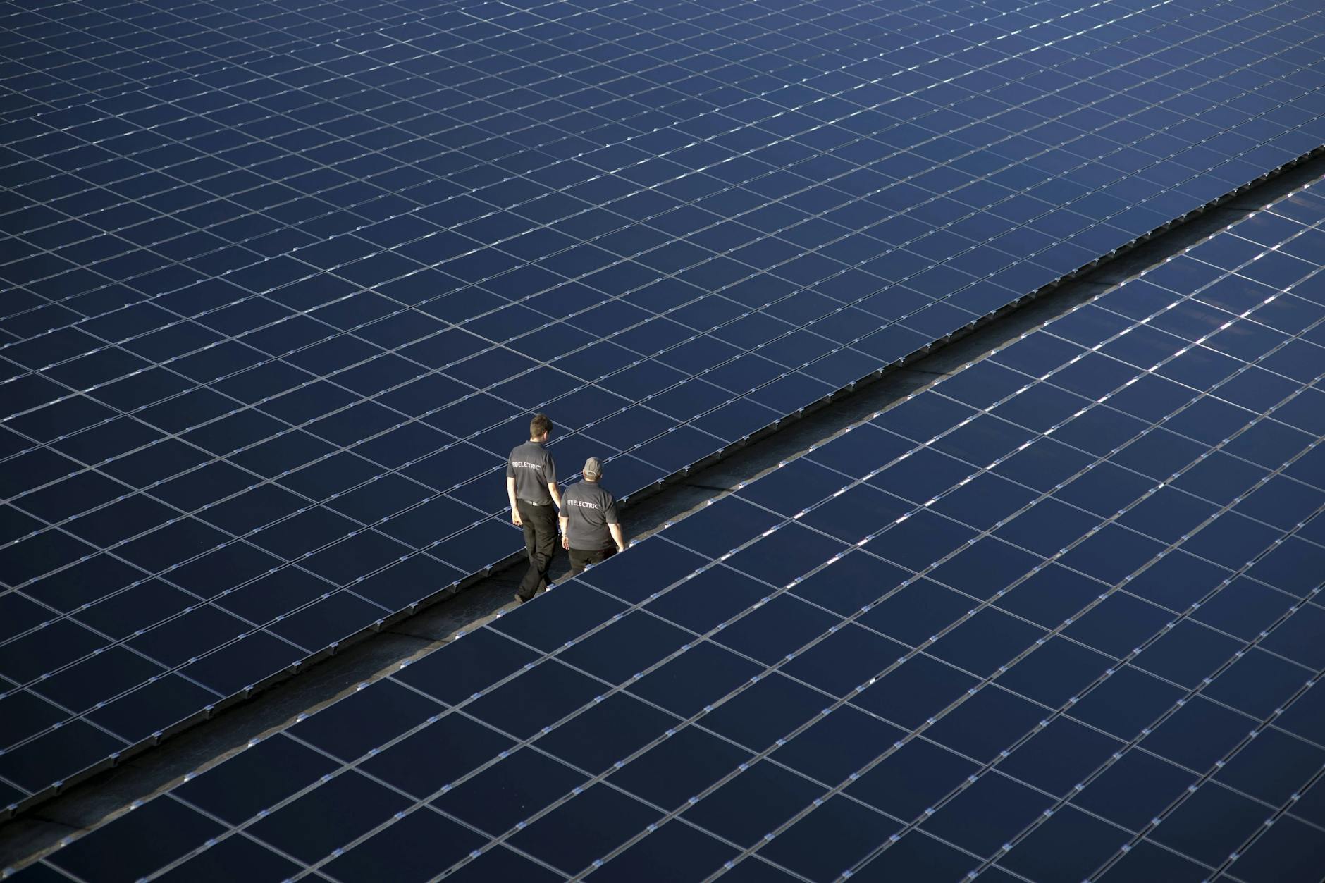 Solaranlagen gelten als besonders nachhaltige Energiequelle. Alte Module könnten jedoch in einigen Jahren viel Müll verursachen.