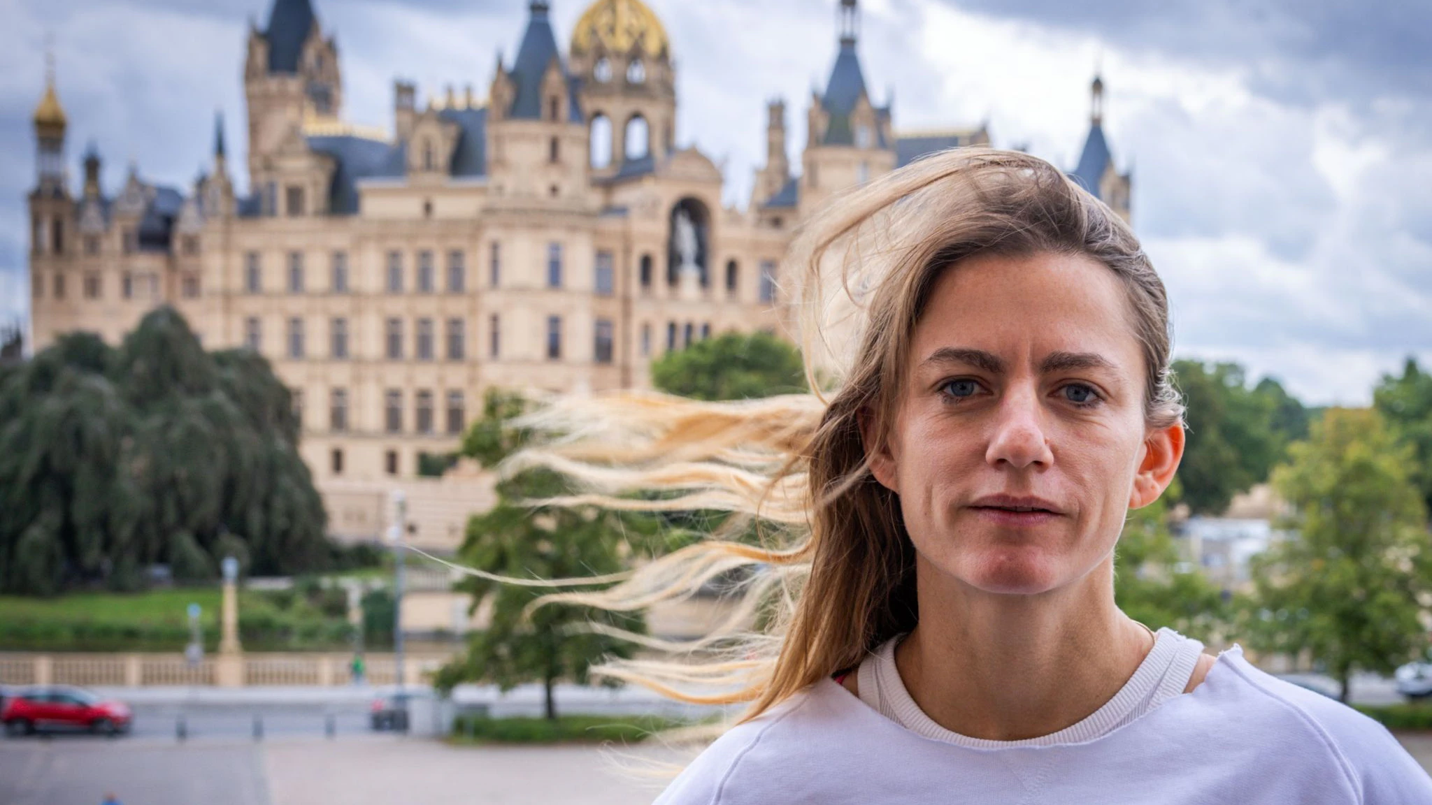 Der Berliner Performance-Star Florentina Holzinger inszeniert erstmals eine Oper, am Mecklenburgischen Staatstheater in Schwerin.
