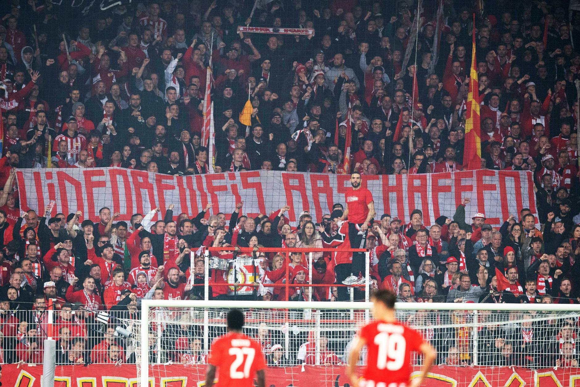 Seit Jahren machen die Fans des 1. FC Union klar, was sie vom VAR halten.