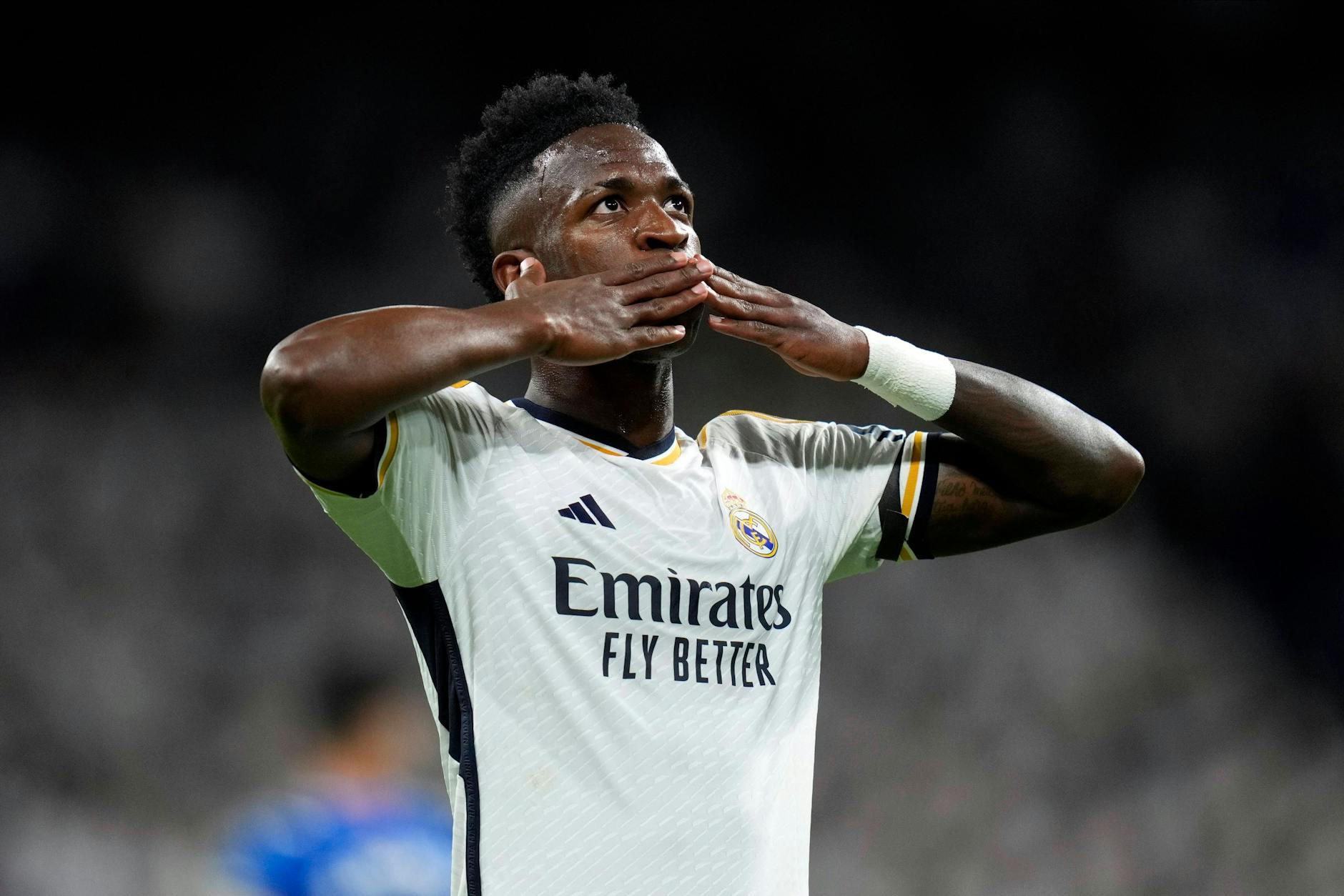 <a href="https://www.berliner-zeitung.de/sport-leidenschaft/vinicius-spricht-uber-rassismus-und-bricht-in-tranen-aus-li.2200056">Vinícius Júnior</a> ist derzeit wohl der beste Stürmer der Welt.