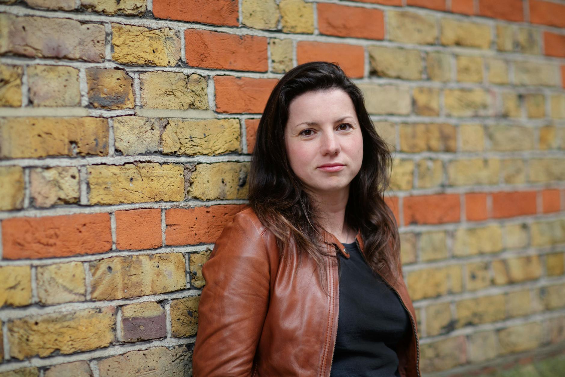 Katja Hoyer: Historikerin, Autorin und Kolumnistin der Berliner Zeitung.