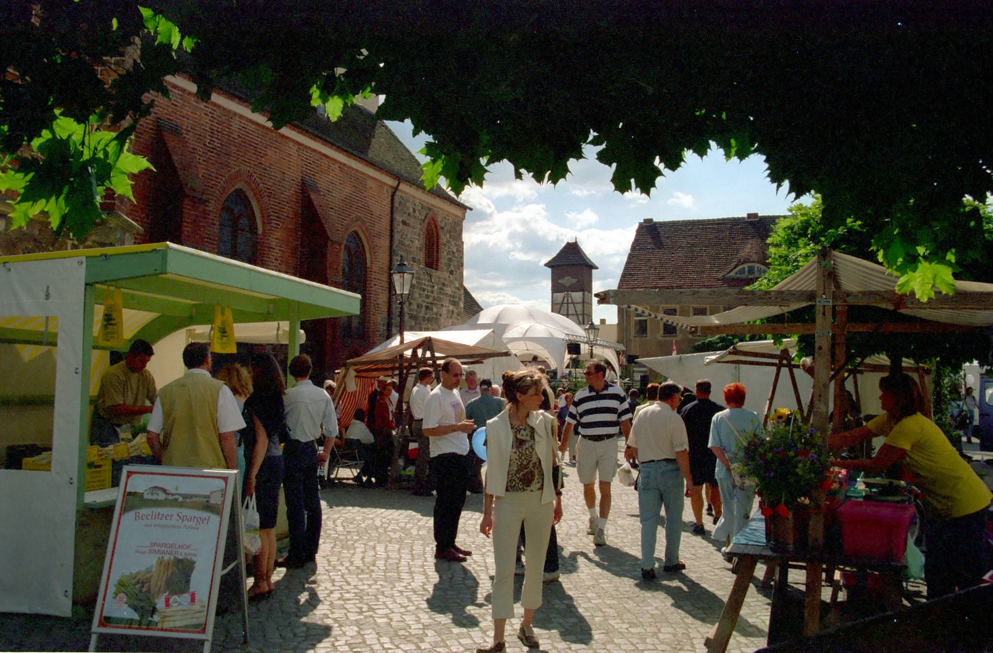 Spargelfest in Beelitz 2024: Zusätzliche Züge und Busse am Wochenende
