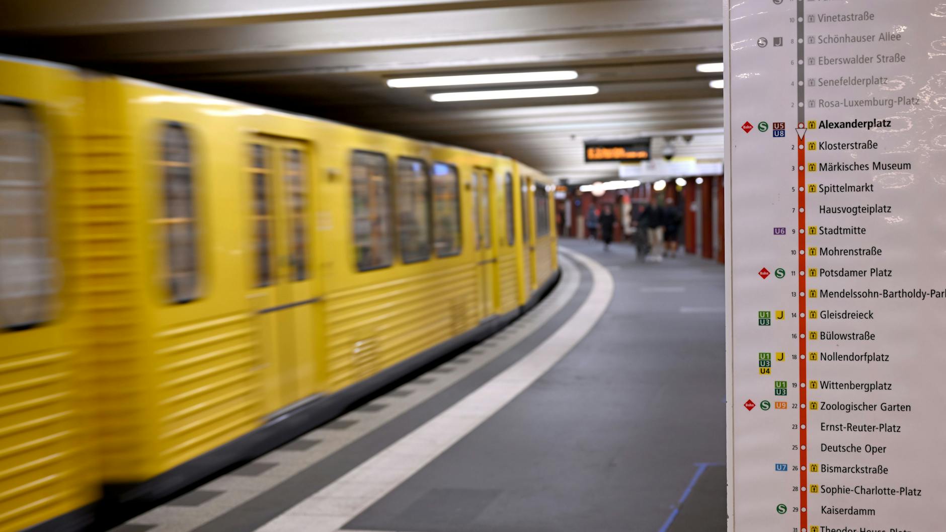 Auch auf der U-Bahnlinie U2 gilt das Berliner 29-Euro-Ticket. 