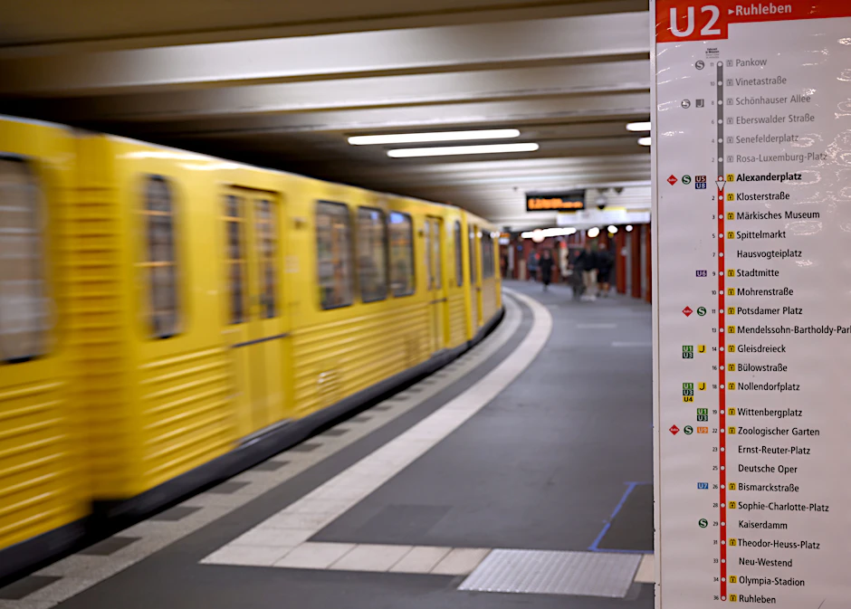 Der Verlauf der U-Bahn-Linie 2 zwischen Pankow und Ruhleben könnte sich in ferner Zukunft bis nach Niederschönhausen verlängern.