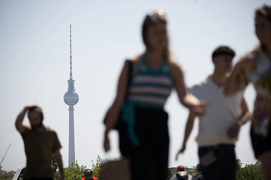 Berliner wissen, dass Sommer in der Stadt sich ganz schön erdrückend anfühlen kann.