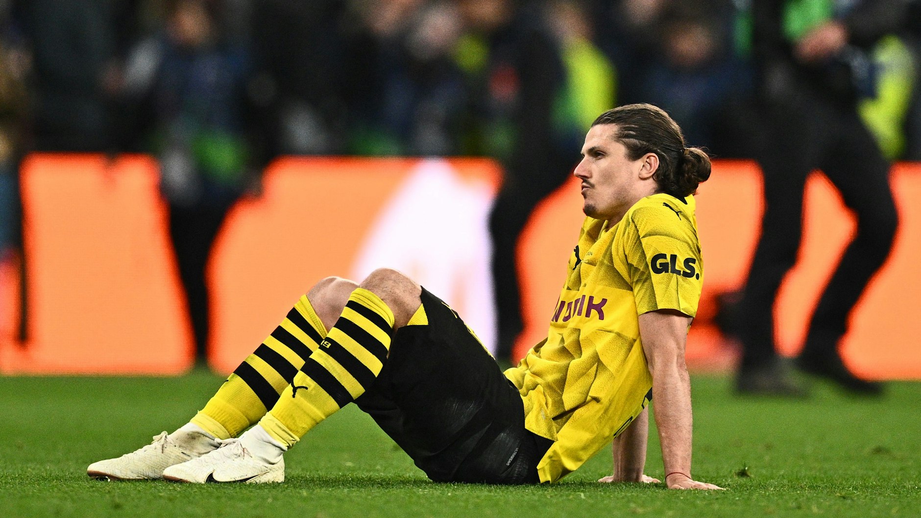Dortmunds Marcel Sabitzer reagiert enttäuscht nach dem verlorenen Finale.