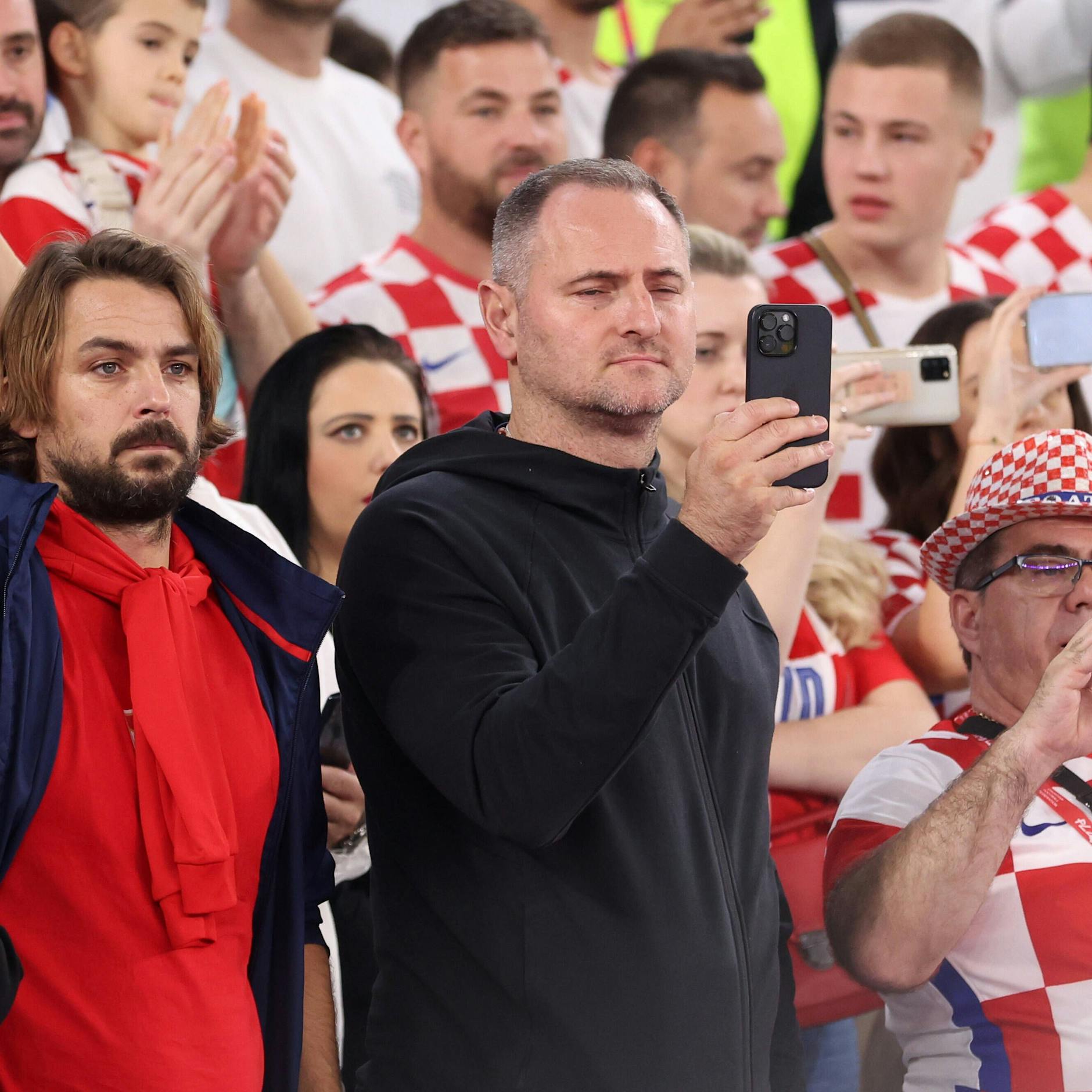 Josip Simunic hielt auch schon bei der WM 2022 alles rund ums kroatische Team mit dem Handy genau fest.