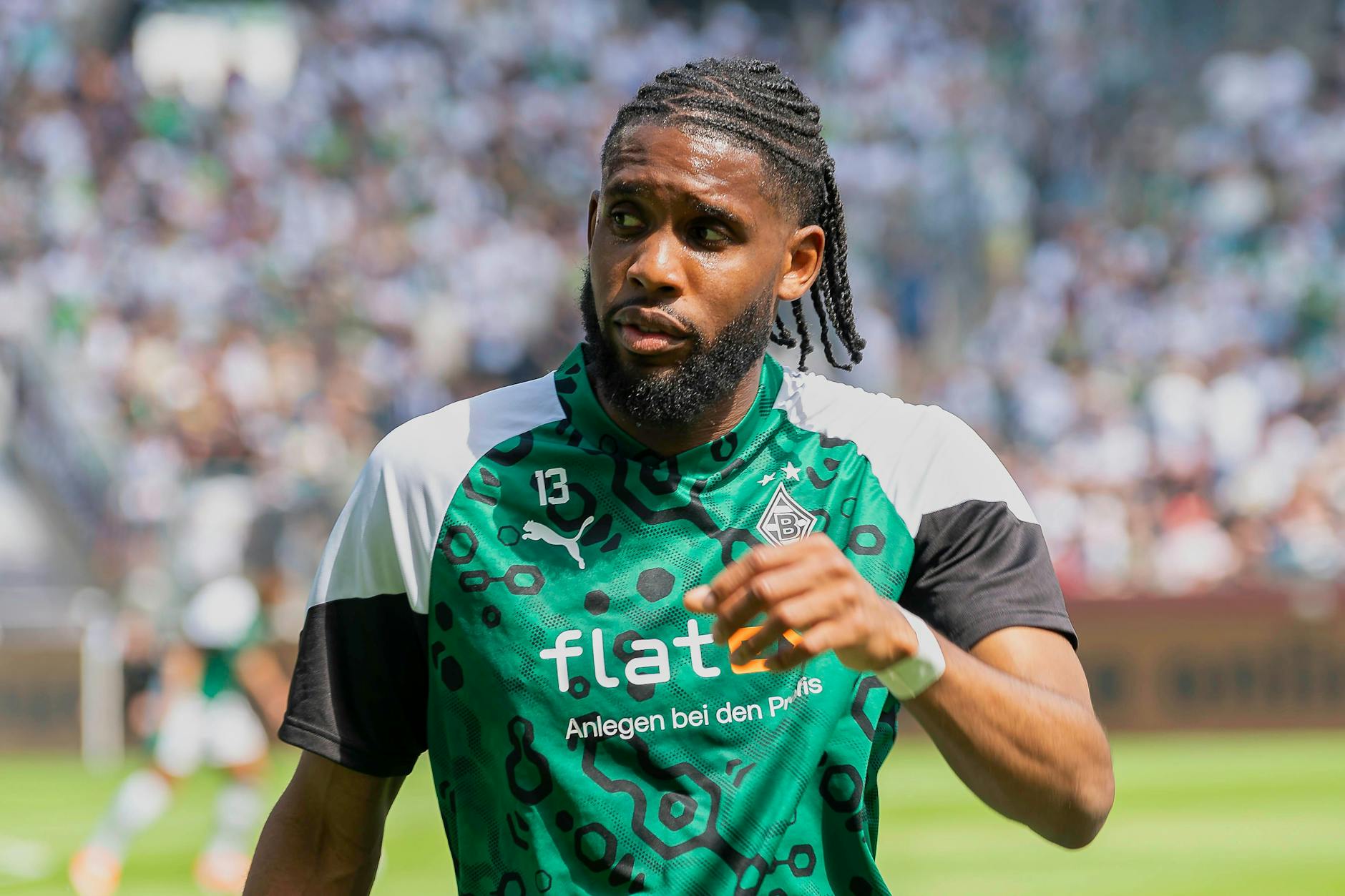 Union-Stürmer Jordan Siebatcheu weiß noch nicht, ob er in Gladbach bleiben darf.