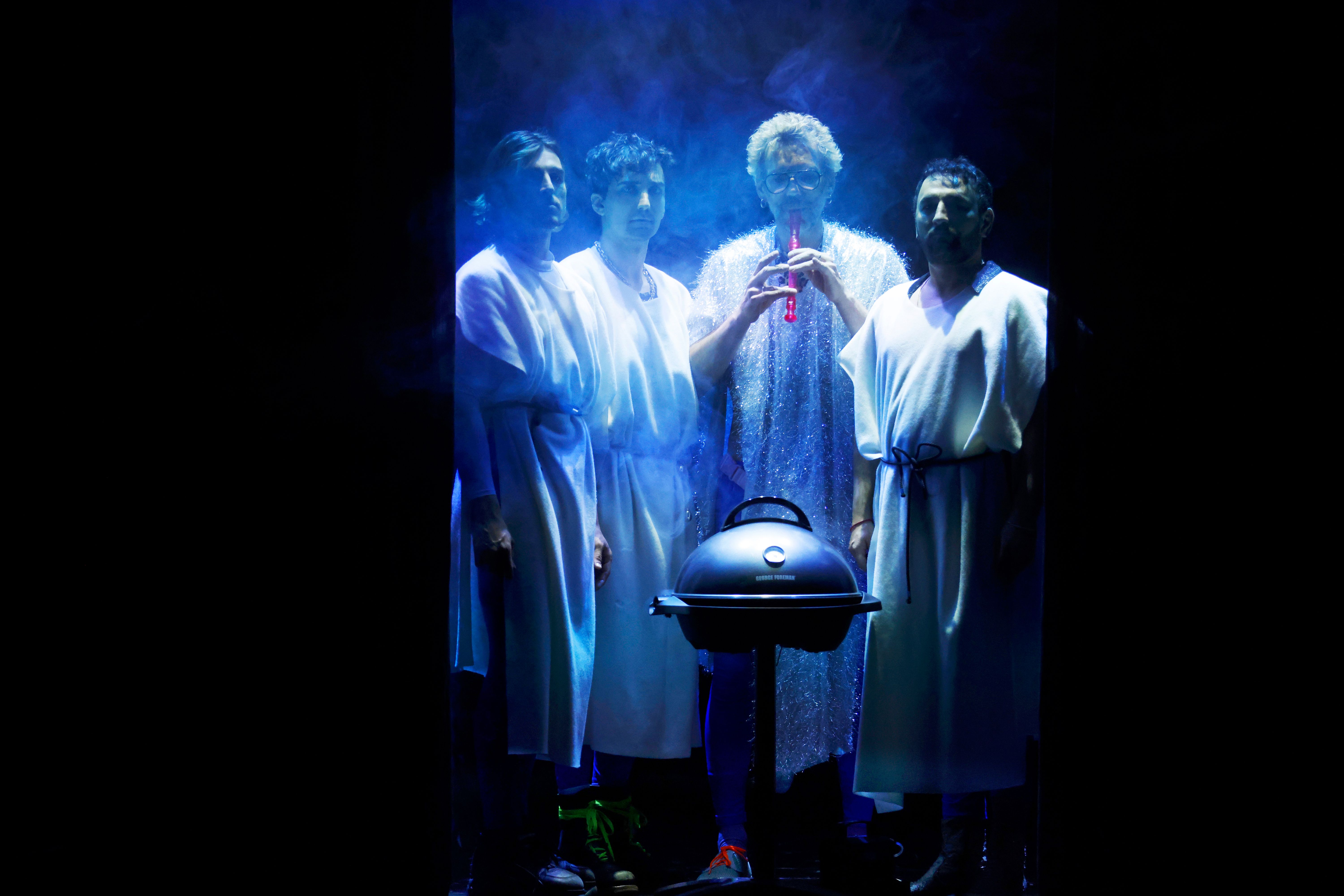 Bandprojekt „Ciao“- Premiere im Gorki: Muttersöhne auf weinerlichem Egotrip