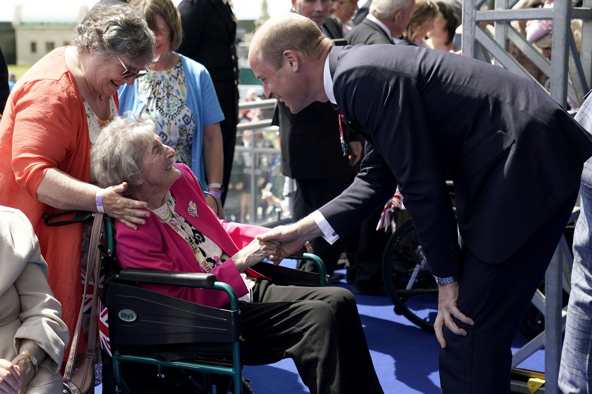 William, Prinz von Wales, trifft D-Day- und Normandie-Veteranen nach der nationalen Gedenkveranstaltung in Großbritannien.