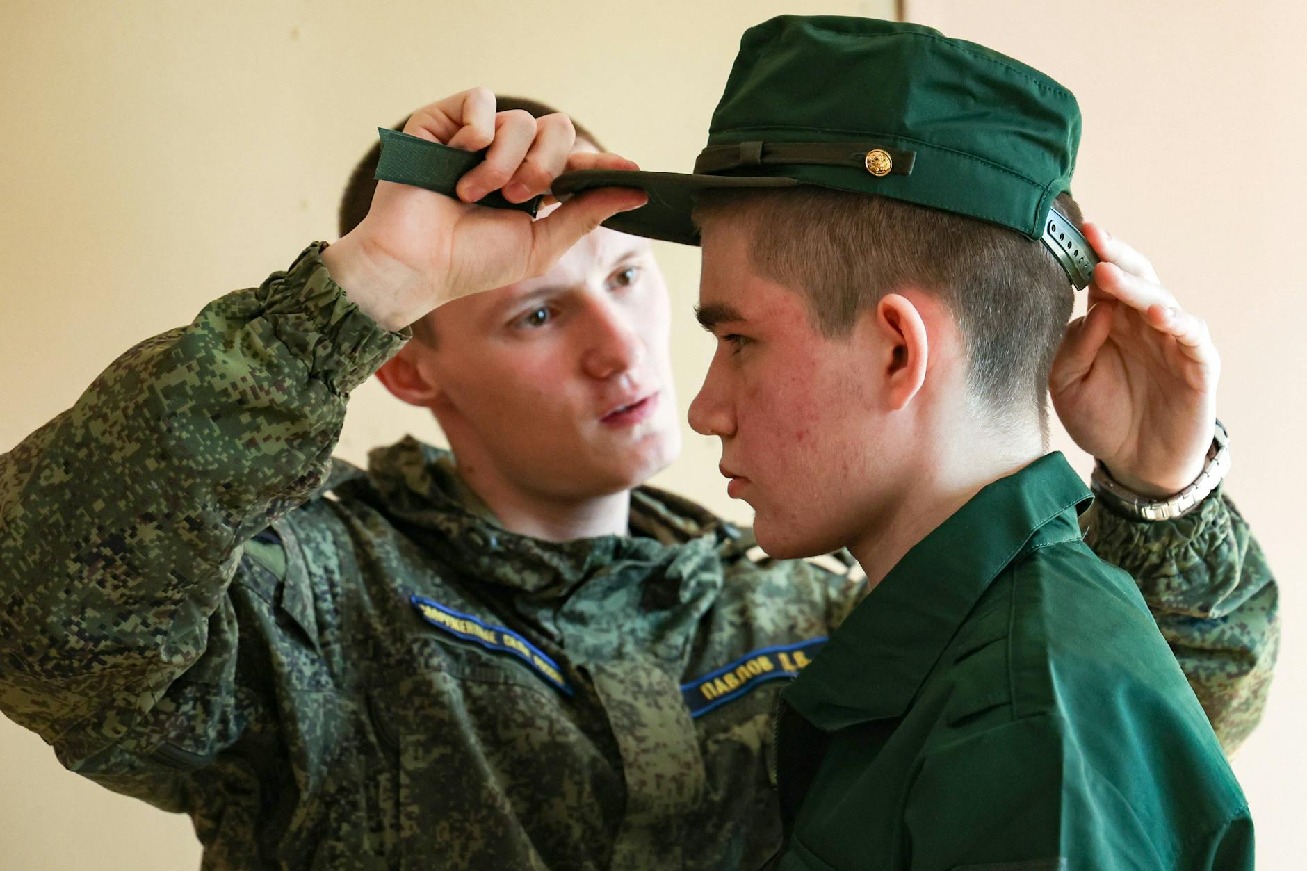 Auch Russland mangelt es im Krieg gegen die Ukraine an Soldaten. Verweigerern drohen harte Strafen.