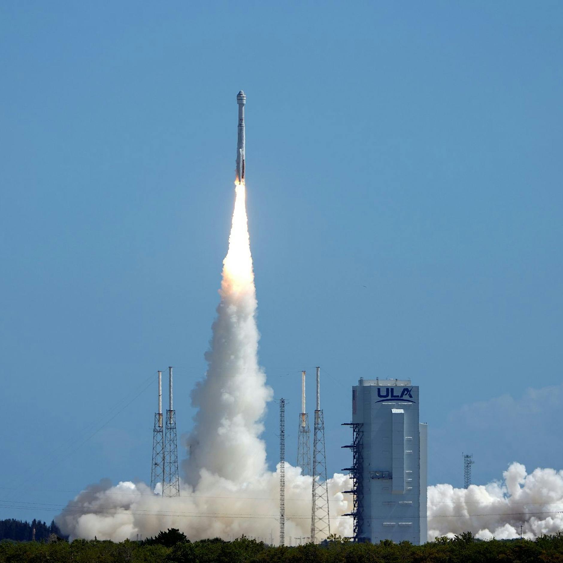 „Starliner“ zu erstem Flug mit Besatzung aufgebrochen