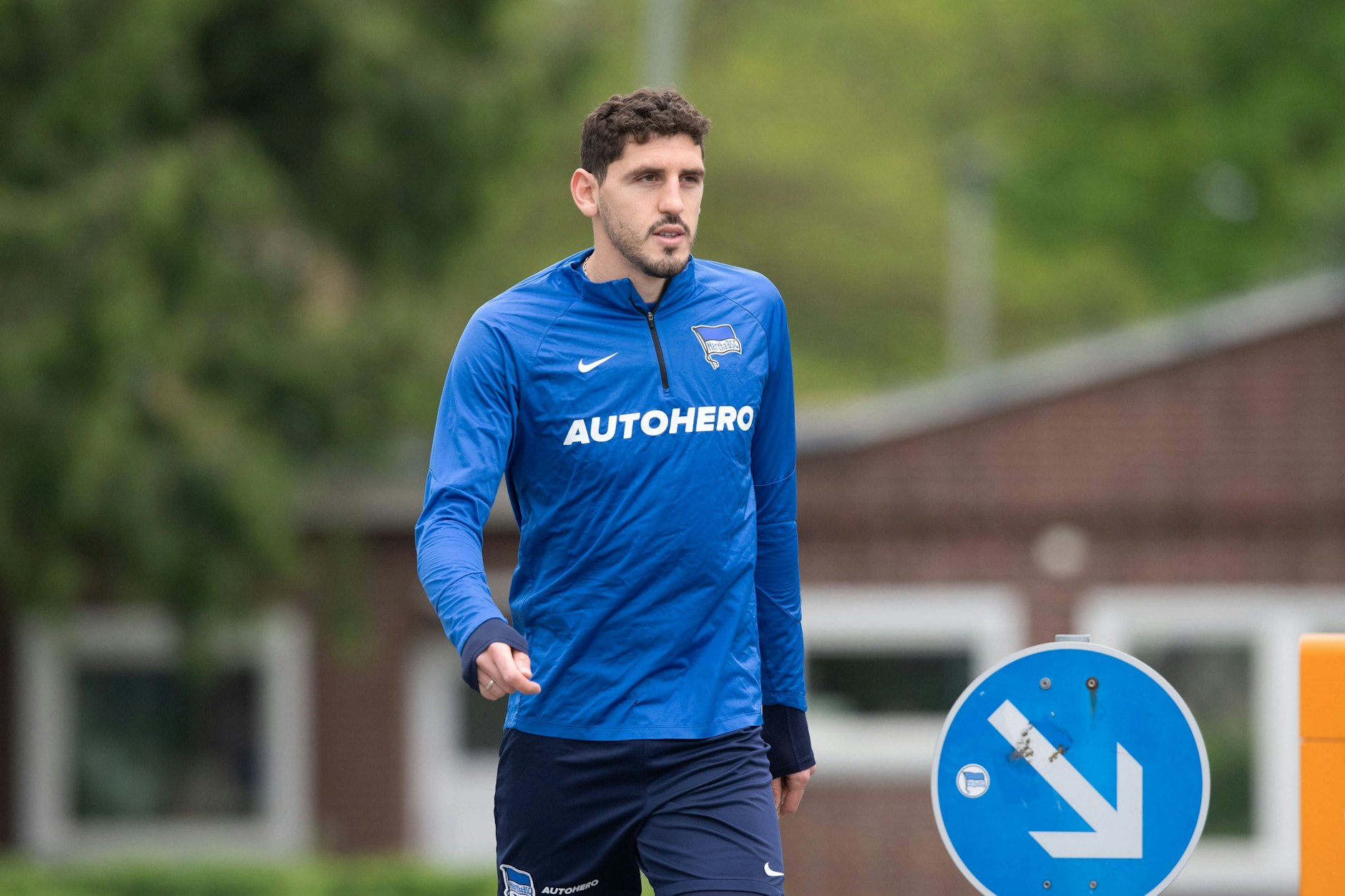 Verteidiger Agustin Rogel kam im Sommer 2022, konnte sich aber bei Hertha BSC nicht durchsetzen. Dazu hatte er noch Pech, musste am Knie operiert werden.