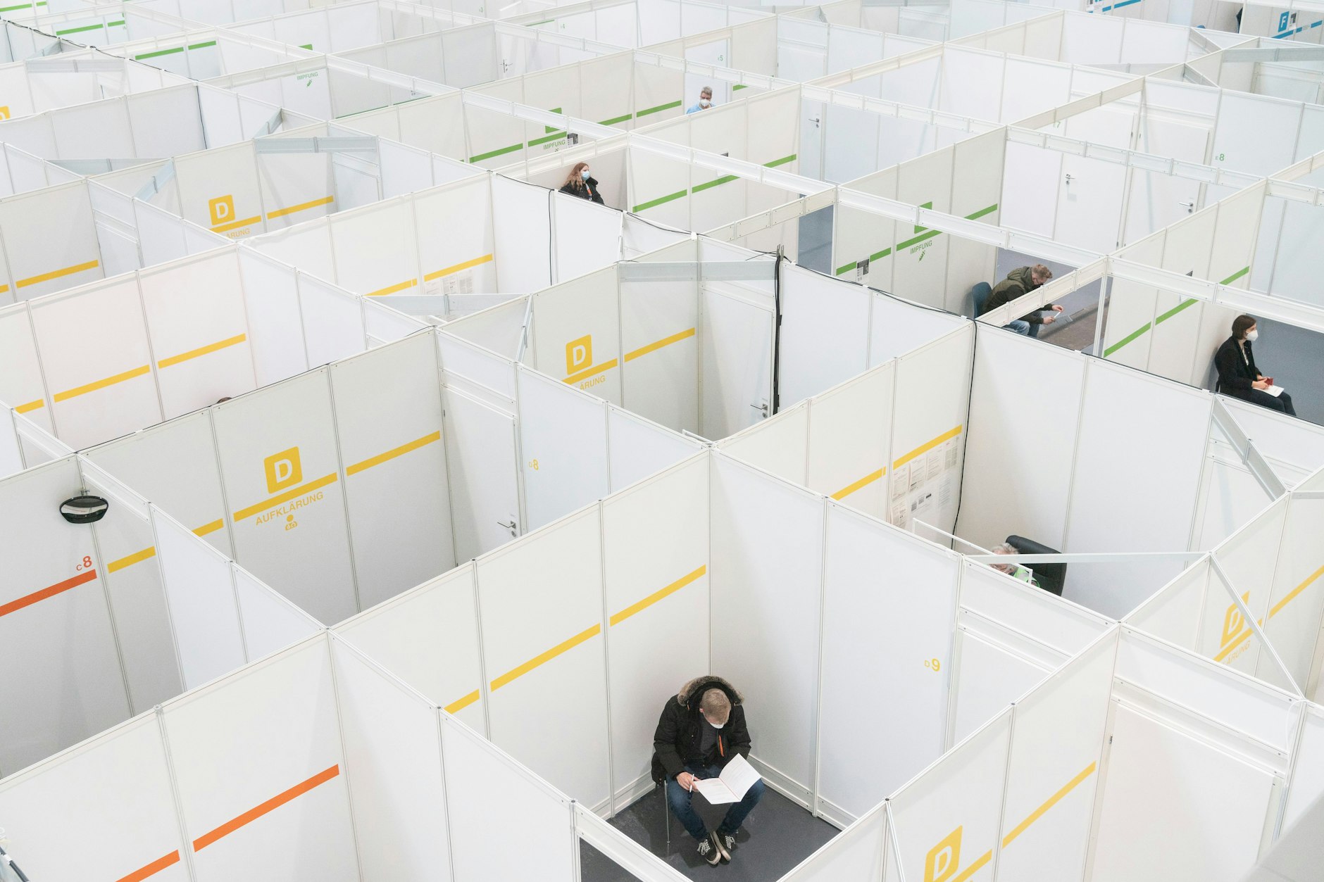 Blick in ein Corona-Impfzentrum während der Pandemie