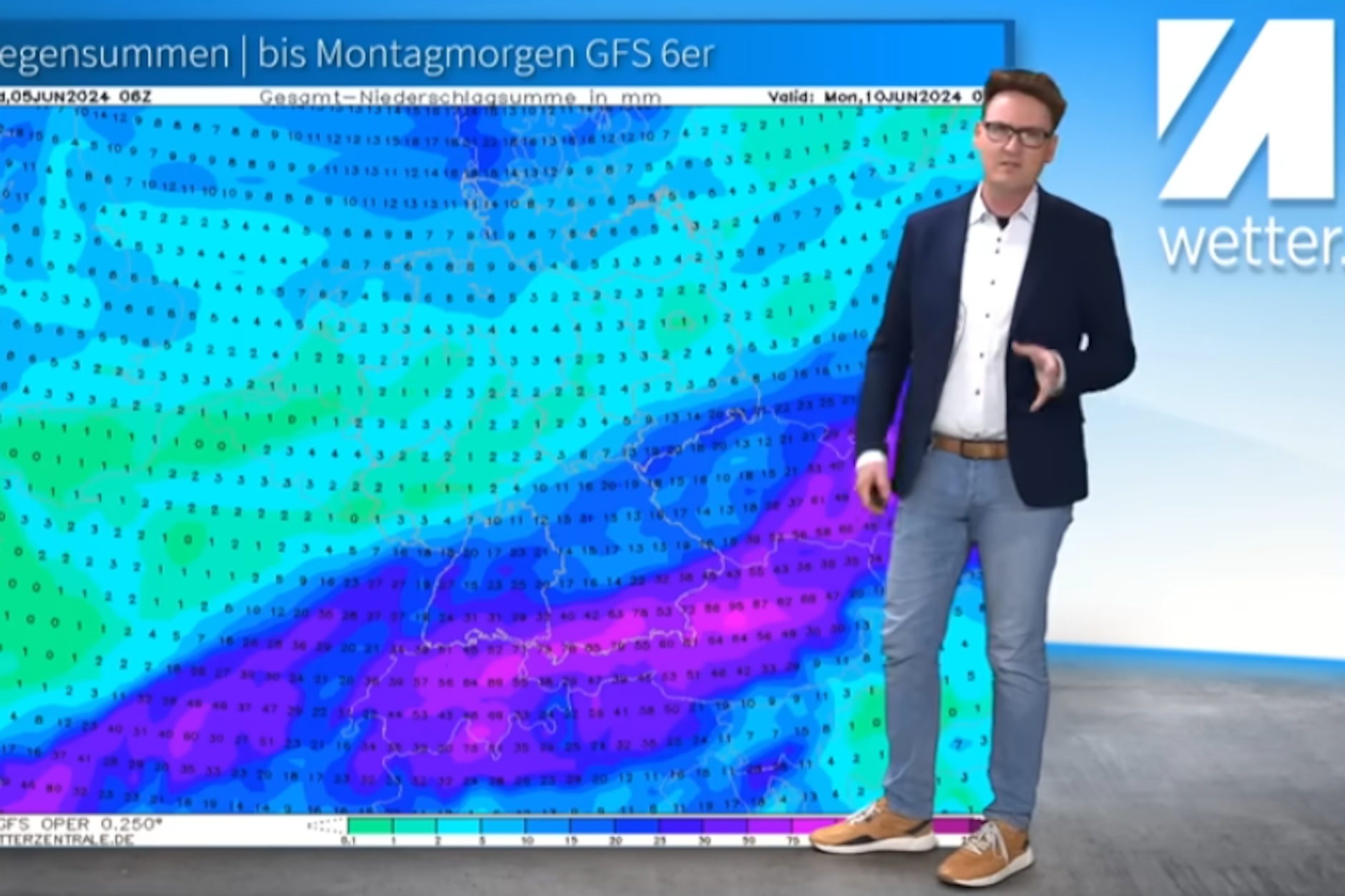 Eine ähnliche Wetterlage wie am Wochenende vor einer Woche rollt auf uns zu, eine neue Flut droht laut Wetterexperte Dominik Jung.