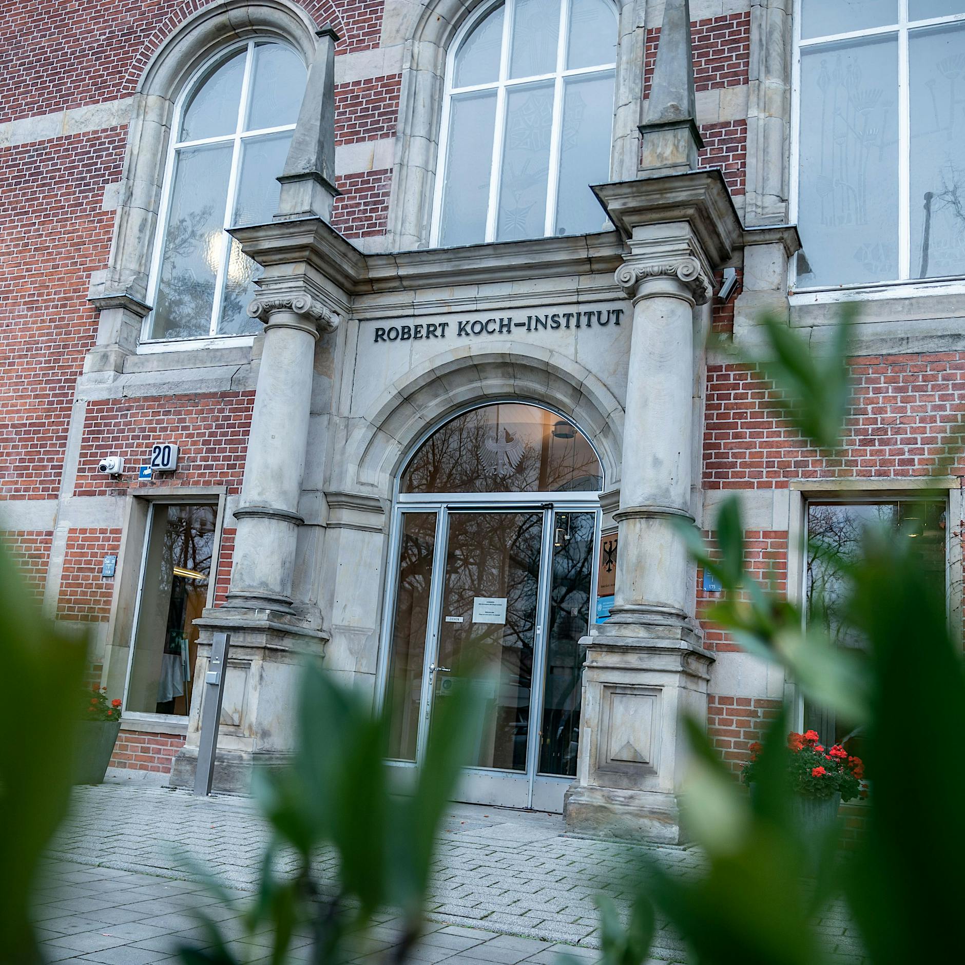 Das wird Lauterbach nicht gefallen: RKI-Files des Corona-Krisenstabs komplett entschwärzt veröffentlicht