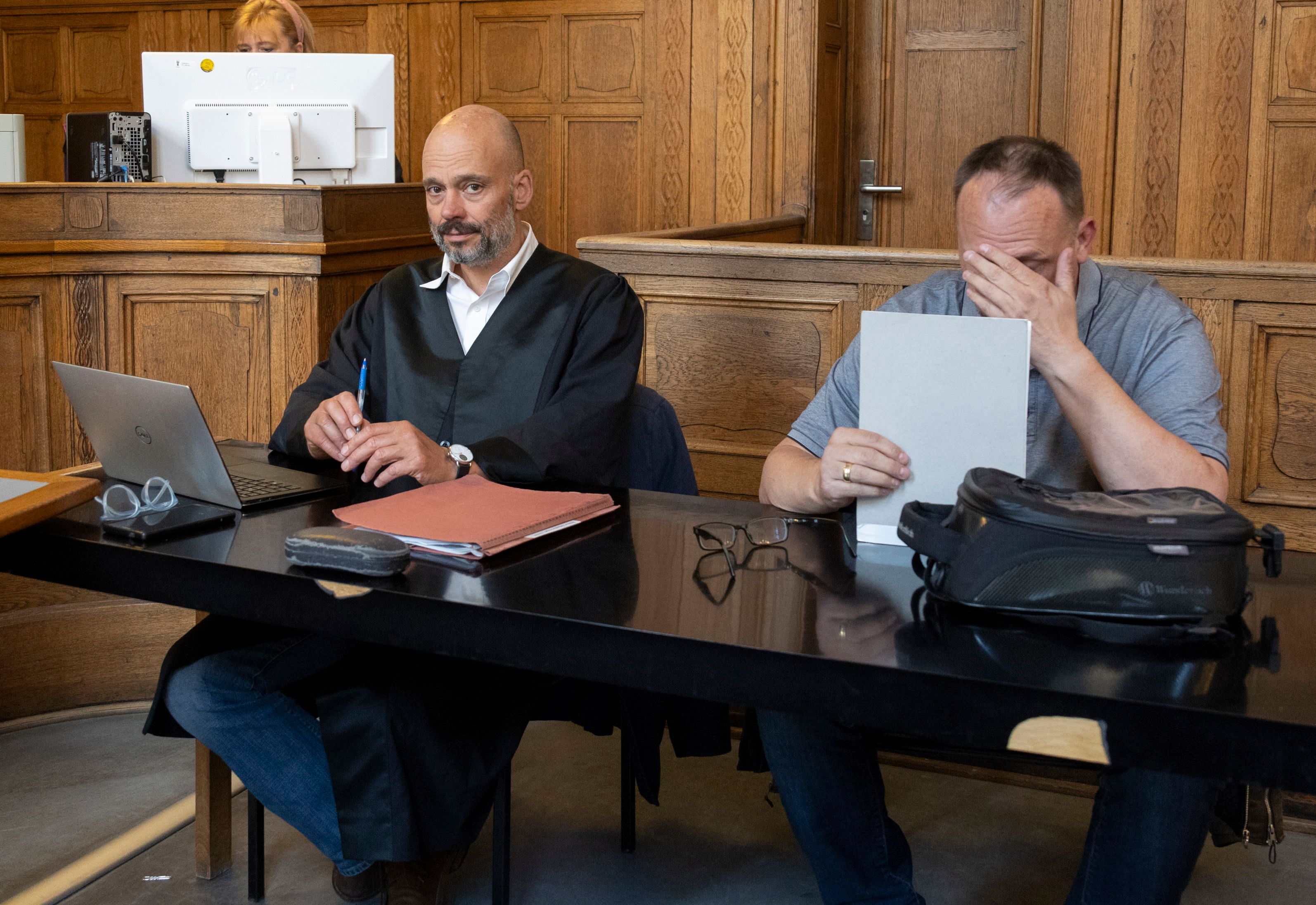 Heiliger Bimbam! Ex-Kirchen-Mann zockt fast 167.000 Euro ab