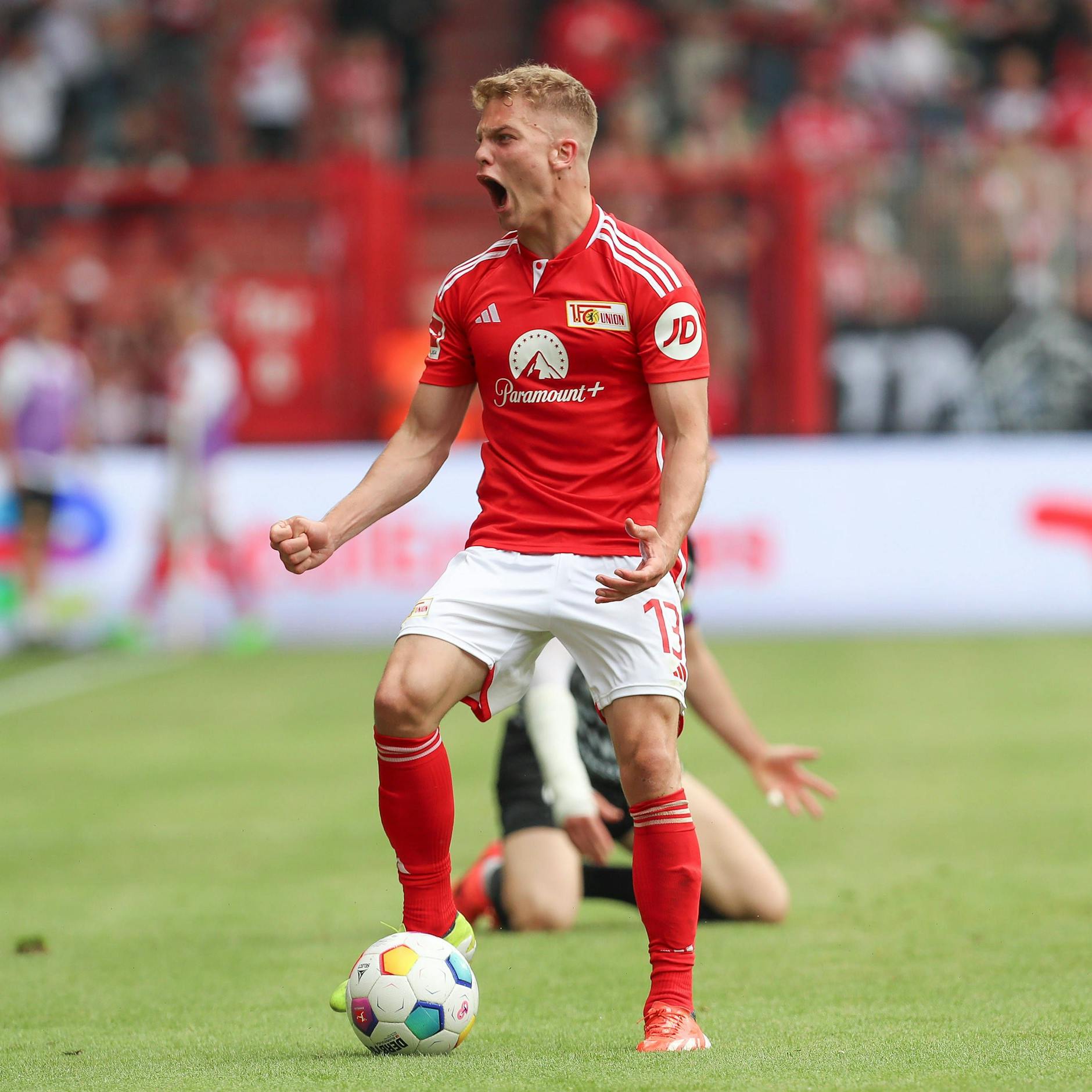 Image - 1. FC Union Berlin: Andras Schäfer begeistert mit seinem Lächeln ganz Köpenick