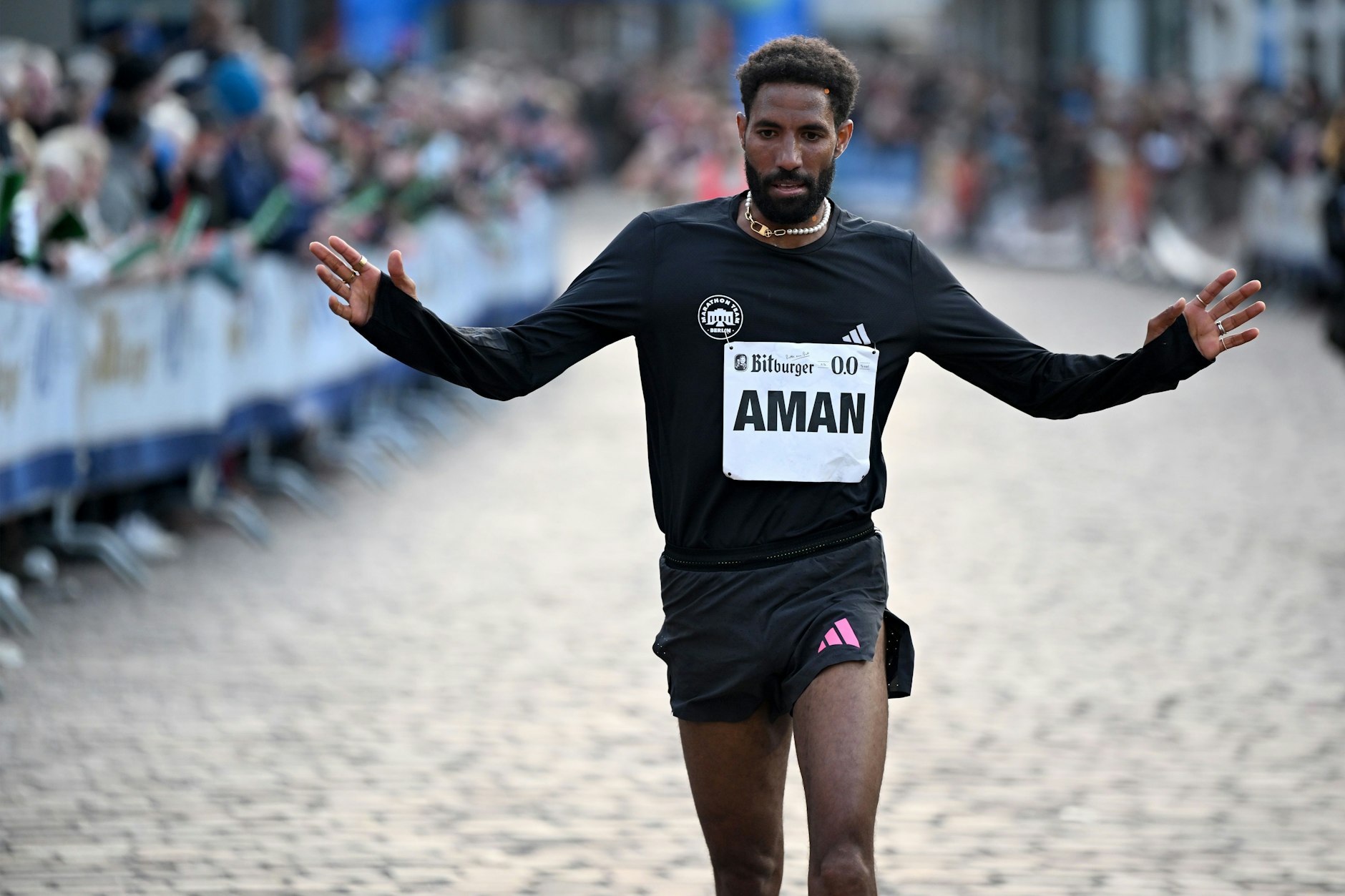 Viele von uns müssen davonlaufen: Amanal Petros